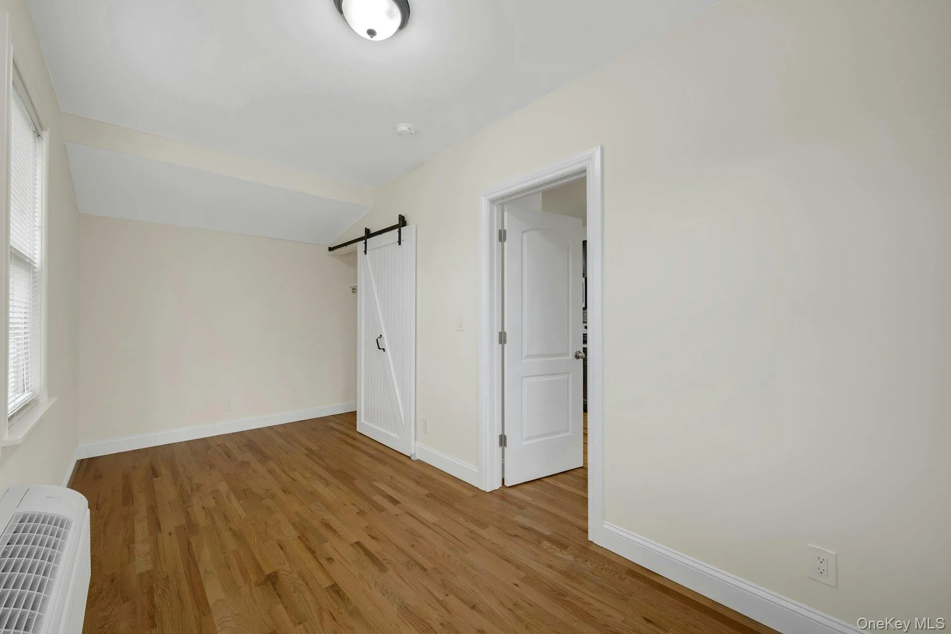 10 9th Street, New Rochelle, NY, 2 Bedrooms Bedrooms, 5 Rooms Rooms,1 BathroomBathrooms,Residential Lease,For Rent,9th,0,975909 10 9th Street, New Rochelle, NY, 2 Bedrooms Bedrooms, 5 Rooms Rooms,1 BathroomBathrooms,Residential Lease,For Rent,9th,0,975909