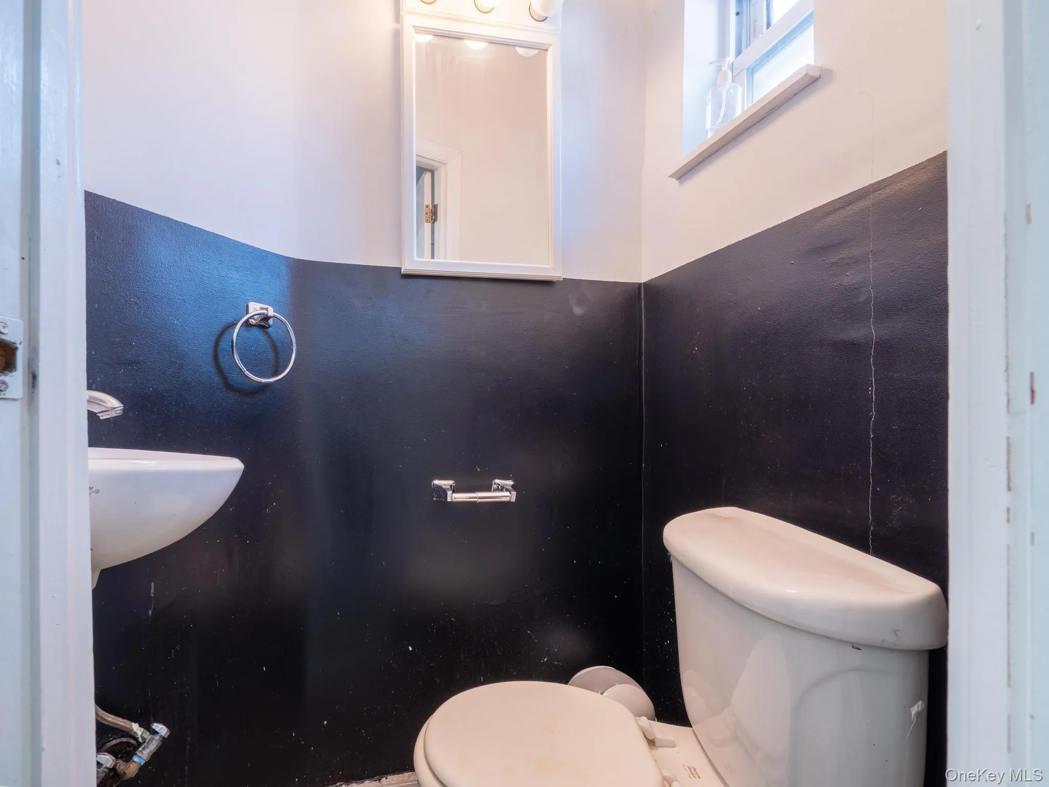 98-25 67th Avenue, New York, NY, 4 Bedrooms Bedrooms, 6 Rooms Rooms,2 BathroomsBathrooms,Residential Sale,For Rent,67th,0,975919 98-25 67th Avenue, New York, NY, 4 Bedrooms Bedrooms, 6 Rooms Rooms,2 BathroomsBathrooms,Residential Sale,For Rent,67th,0,975919