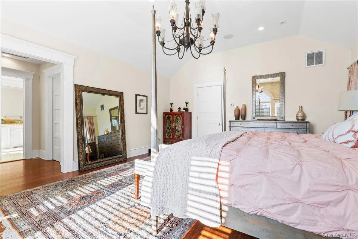 47 GREENACRES Avenue, Scarsdale, NY, 6 Bedrooms Bedrooms, 13 Rooms Rooms,7 BathroomsBathrooms,Residential Lease,For Rent,GREENACRES,0,975951 47 GREENACRES Avenue, Scarsdale, NY, 6 Bedrooms Bedrooms, 13 Rooms Rooms,7 BathroomsBathrooms,Residential Lease,For Rent,GREENACRES,0,975951