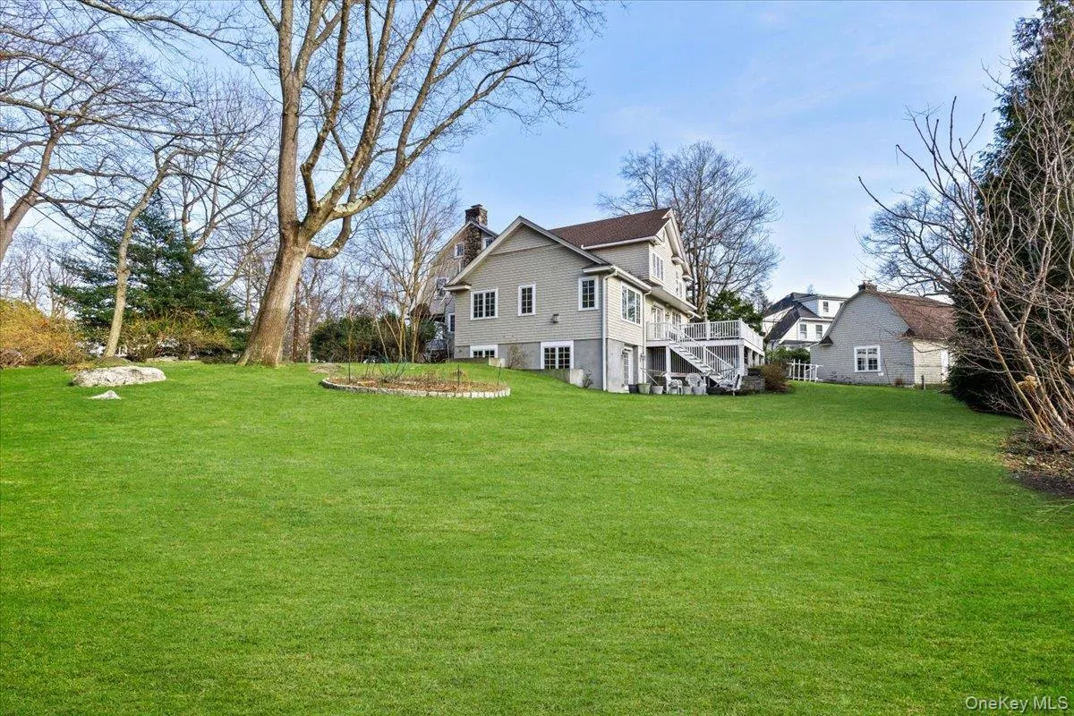 47 GREENACRES Avenue, Scarsdale, NY, 6 Bedrooms Bedrooms, 13 Rooms Rooms,7 BathroomsBathrooms,Residential Lease,For Rent,GREENACRES,0,975951 47 GREENACRES Avenue, Scarsdale, NY, 6 Bedrooms Bedrooms, 13 Rooms Rooms,7 BathroomsBathrooms,Residential Lease,For Rent,GREENACRES,0,975951