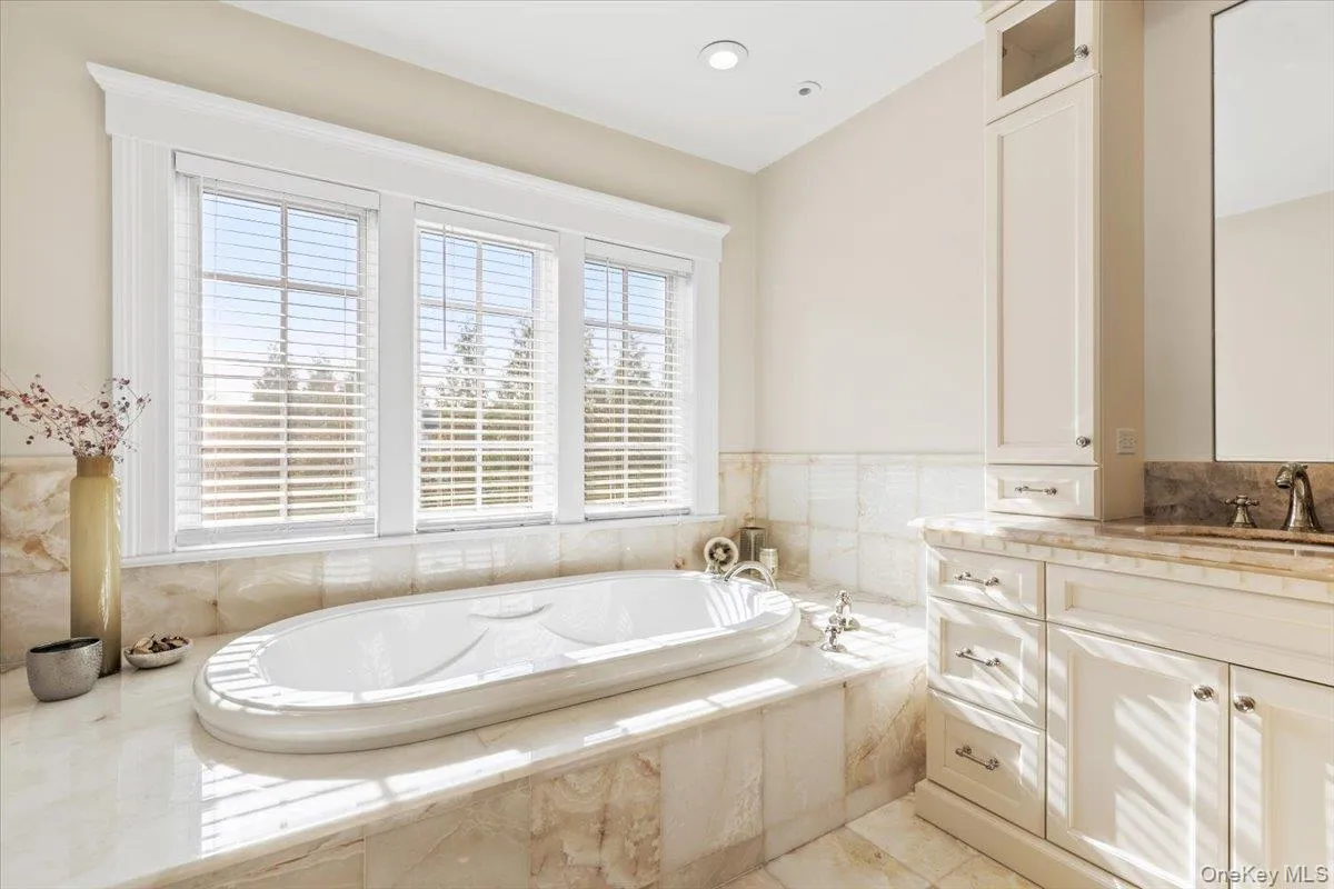 47 GREENACRES Avenue, Scarsdale, NY, 6 Bedrooms Bedrooms, 13 Rooms Rooms,7 BathroomsBathrooms,Residential Lease,For Rent,GREENACRES,0,975951 47 GREENACRES Avenue, Scarsdale, NY, 6 Bedrooms Bedrooms, 13 Rooms Rooms,7 BathroomsBathrooms,Residential Lease,For Rent,GREENACRES,0,975951