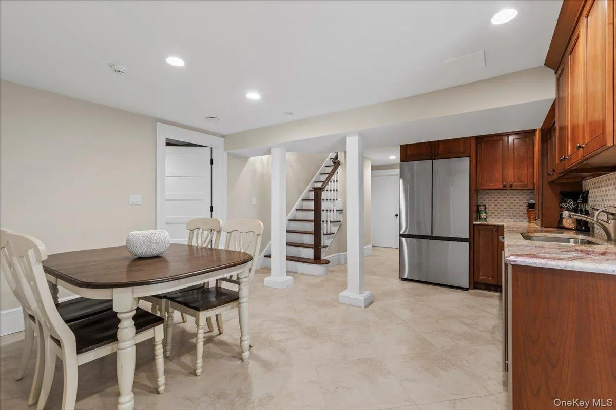 47 GREENACRES Avenue, Scarsdale, NY, 6 Bedrooms Bedrooms, 13 Rooms Rooms,7 BathroomsBathrooms,Residential Lease,For Rent,GREENACRES,0,975951 47 GREENACRES Avenue, Scarsdale, NY, 6 Bedrooms Bedrooms, 13 Rooms Rooms,7 BathroomsBathrooms,Residential Lease,For Rent,GREENACRES,0,975951