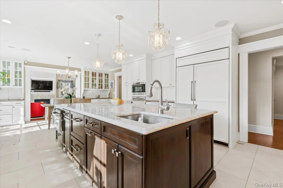 47 GREENACRES Avenue, Scarsdale, NY, 6 Bedrooms Bedrooms, 13 Rooms Rooms,7 BathroomsBathrooms,Residential Lease,For Rent,GREENACRES,0,975951 47 GREENACRES Avenue, Scarsdale, NY, 6 Bedrooms Bedrooms, 13 Rooms Rooms,7 BathroomsBathrooms,Residential Lease,For Rent,GREENACRES,0,975951