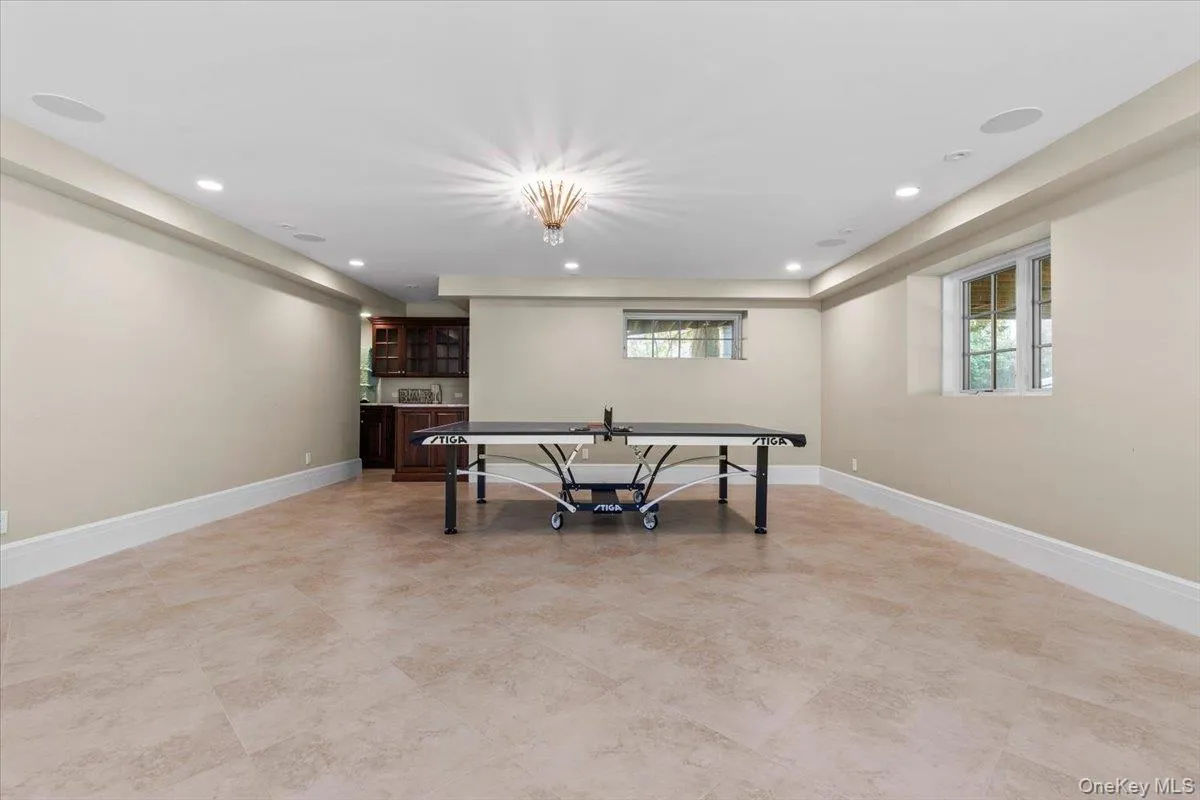 47 GREENACRES Avenue, Scarsdale, NY, 6 Bedrooms Bedrooms, 13 Rooms Rooms,7 BathroomsBathrooms,Residential Lease,For Rent,GREENACRES,0,975951 47 GREENACRES Avenue, Scarsdale, NY, 6 Bedrooms Bedrooms, 13 Rooms Rooms,7 BathroomsBathrooms,Residential Lease,For Rent,GREENACRES,0,975951