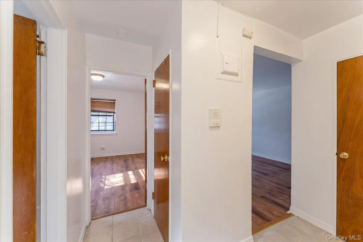 7811 Main Street, New York, NY, 1 Bedroom Bedrooms, 3 Rooms Rooms,1 BathroomBathrooms,Residential,For Rent,Main,0,975956 7811 Main Street, New York, NY, 1 Bedroom Bedrooms, 3 Rooms Rooms,1 BathroomBathrooms,Residential,For Rent,Main,0,975956