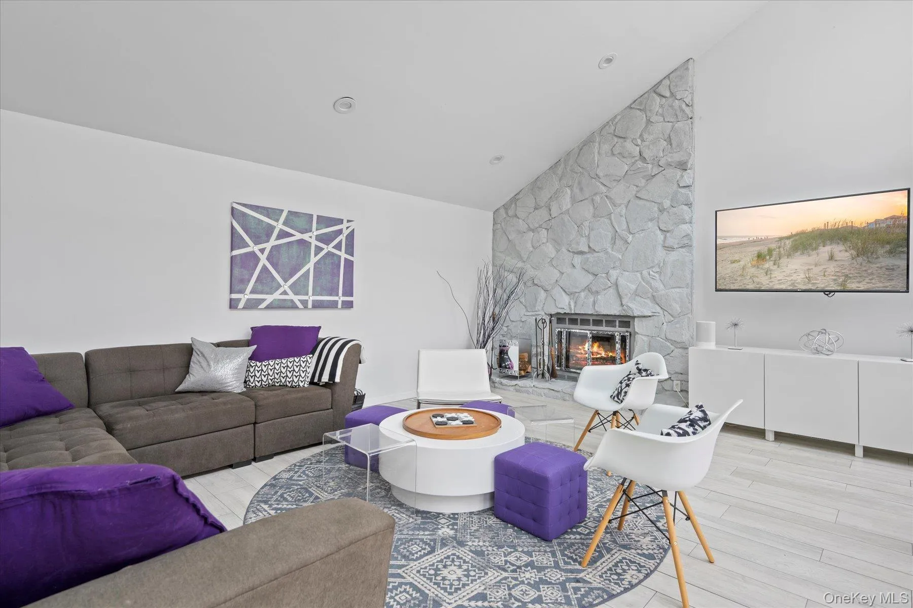 5 Lakewood Lane, Southampton, NY, 4 Bedrooms Bedrooms, 8 Rooms Rooms,3 BathroomsBathrooms,Residential Lease,For Rent,Lakewood,0,975963 5 Lakewood Lane, Southampton, NY, 4 Bedrooms Bedrooms, 8 Rooms Rooms,3 BathroomsBathrooms,Residential Lease,For Rent,Lakewood,0,975963