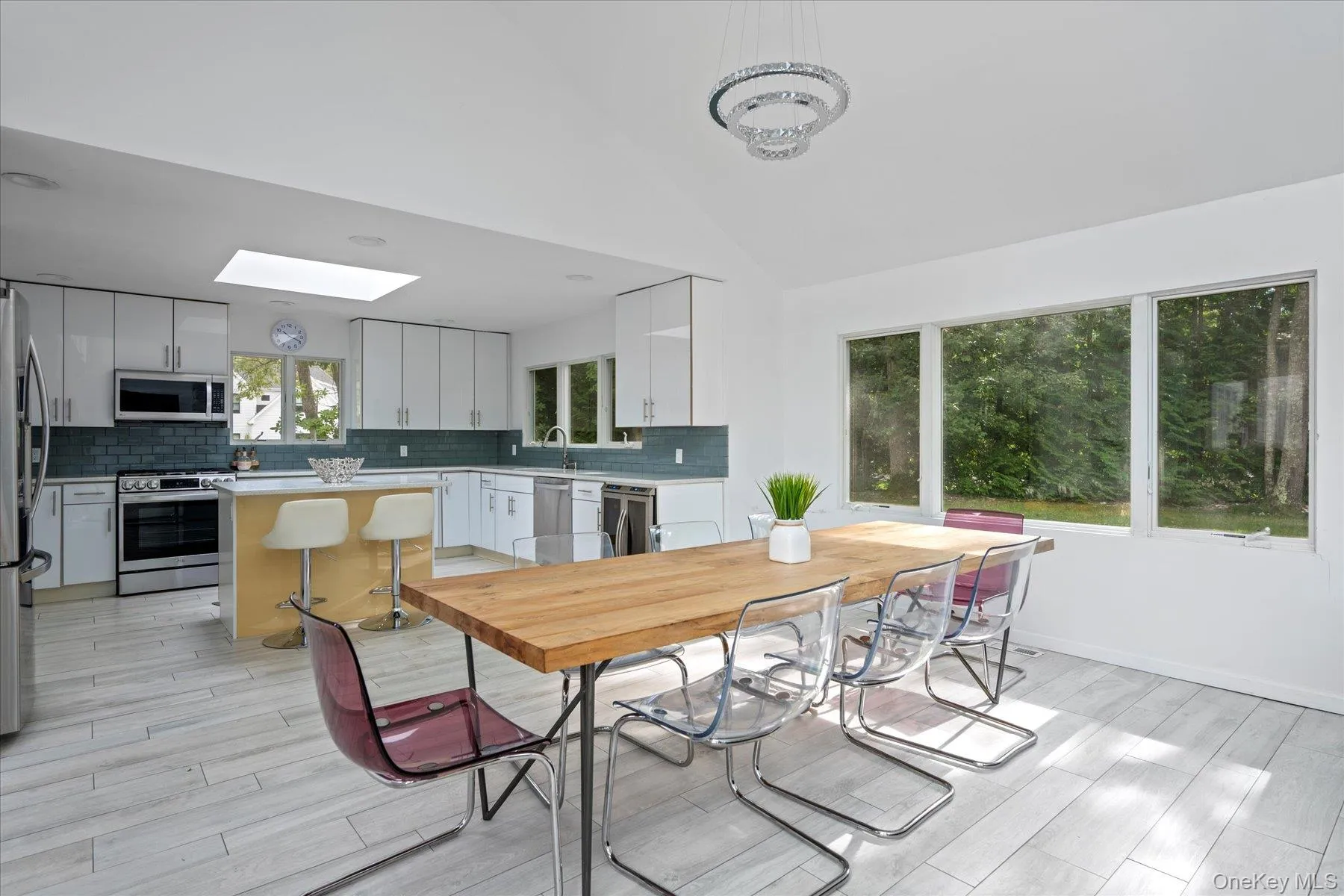 5 Lakewood Lane, Southampton, NY, 4 Bedrooms Bedrooms, 8 Rooms Rooms,3 BathroomsBathrooms,Residential Lease,For Rent,Lakewood,0,975963 5 Lakewood Lane, Southampton, NY, 4 Bedrooms Bedrooms, 8 Rooms Rooms,3 BathroomsBathrooms,Residential Lease,For Rent,Lakewood,0,975963