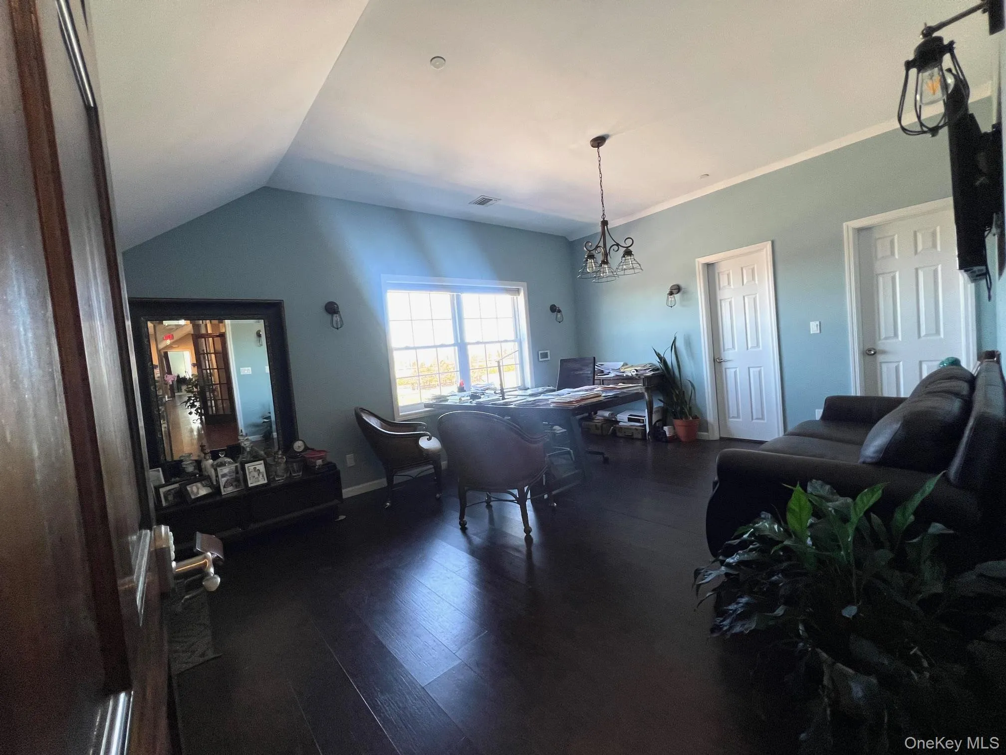 Large Executive Office Large Executive Office