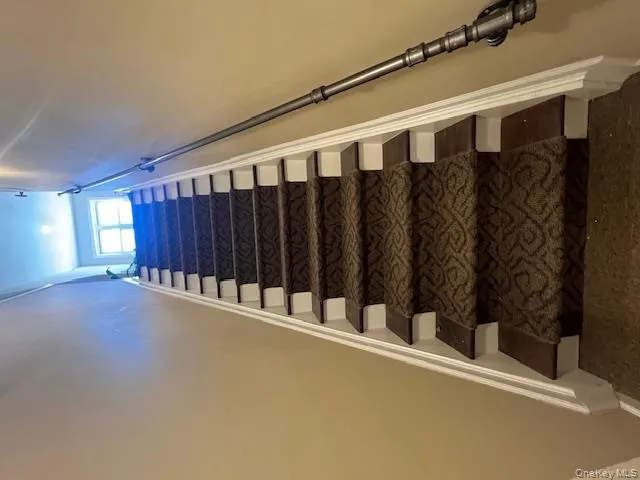 View of the Stairway to the Large 2000 sqft Office Space View of the Stairway to the Large 2000 sqft Office Space