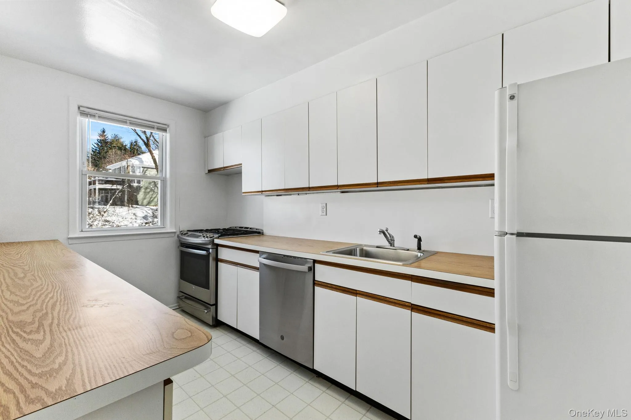 9 Avon Circle, Rye Town, NY, 2 Bedrooms Bedrooms, 6 Rooms Rooms,2 BathroomsBathrooms,Residential,For Rent,Avon,0,975991 9 Avon Circle, Rye Town, NY, 2 Bedrooms Bedrooms, 6 Rooms Rooms,2 BathroomsBathrooms,Residential,For Rent,Avon,0,975991