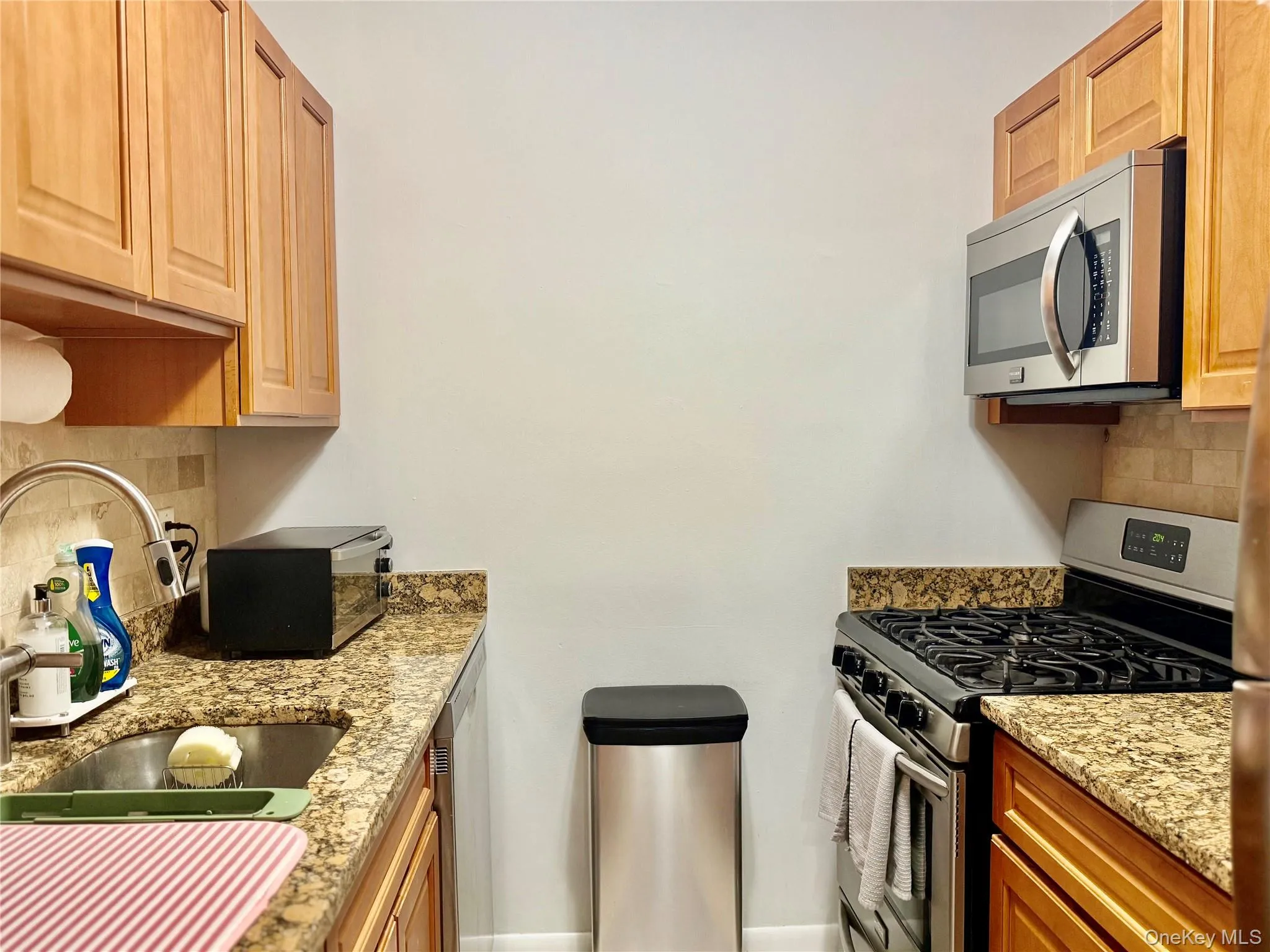 100 Lincoln Avenue, North Hempstead, NY, 2 Rooms Rooms,1 BathroomBathrooms,Residential Sale,For Rent,Lincoln,0,976001 100 Lincoln Avenue, North Hempstead, NY, 2 Rooms Rooms,1 BathroomBathrooms,Residential Sale,For Rent,Lincoln,0,976001