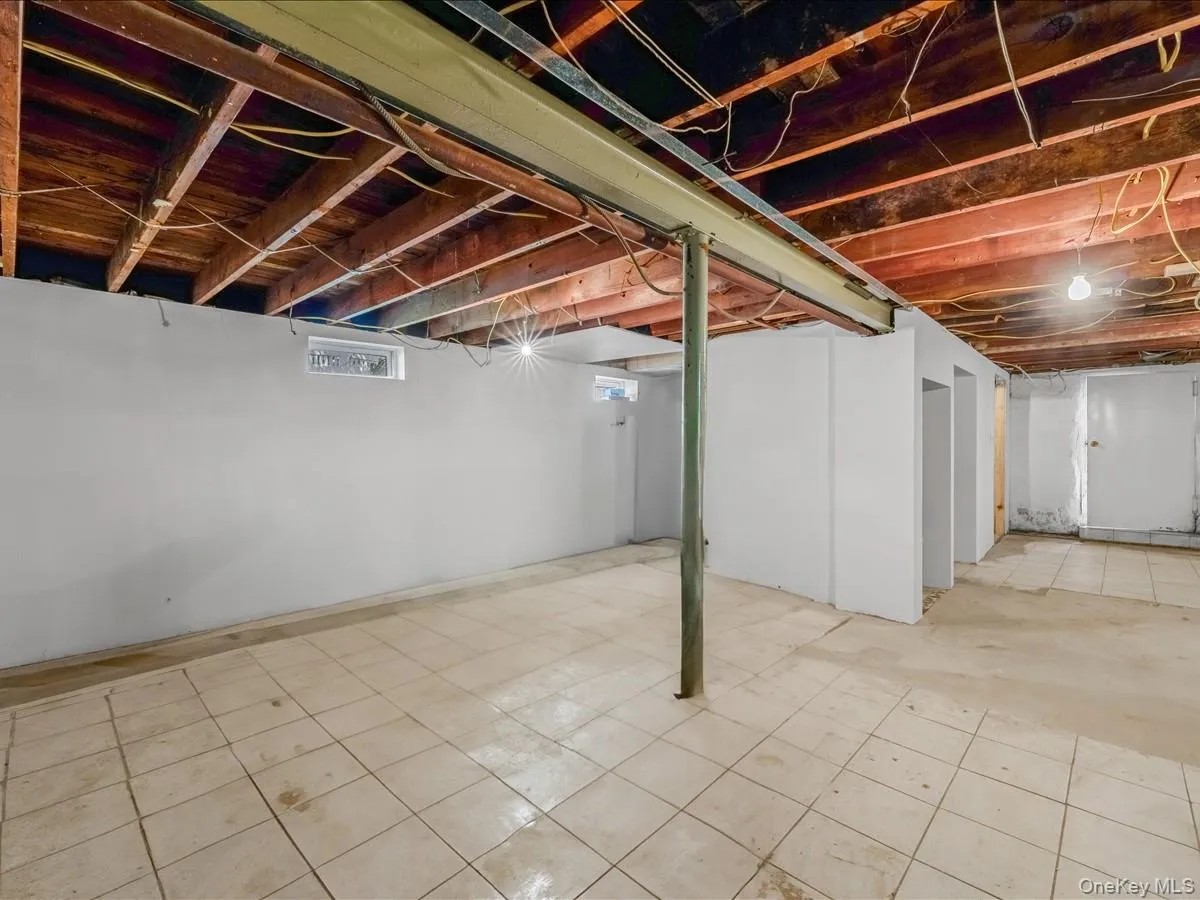 63-01 138TH Street, New York, NY, 4 Bedrooms Bedrooms, 9 Rooms Rooms,2 BathroomsBathrooms,Residential,For Rent,138TH,0,976002 63-01 138TH Street, New York, NY, 4 Bedrooms Bedrooms, 9 Rooms Rooms,2 BathroomsBathrooms,Residential,For Rent,138TH,0,976002