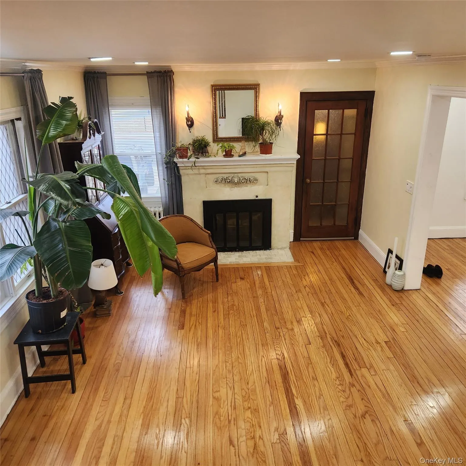 71 Davis Street, Hempstead, NY, 3 Bedrooms Bedrooms, 8 Rooms Rooms,1 BathroomBathrooms,Residential Lease,For Rent,Davis,0,976005 71 Davis Street, Hempstead, NY, 3 Bedrooms Bedrooms, 8 Rooms Rooms,1 BathroomBathrooms,Residential Lease,For Rent,Davis,0,976005