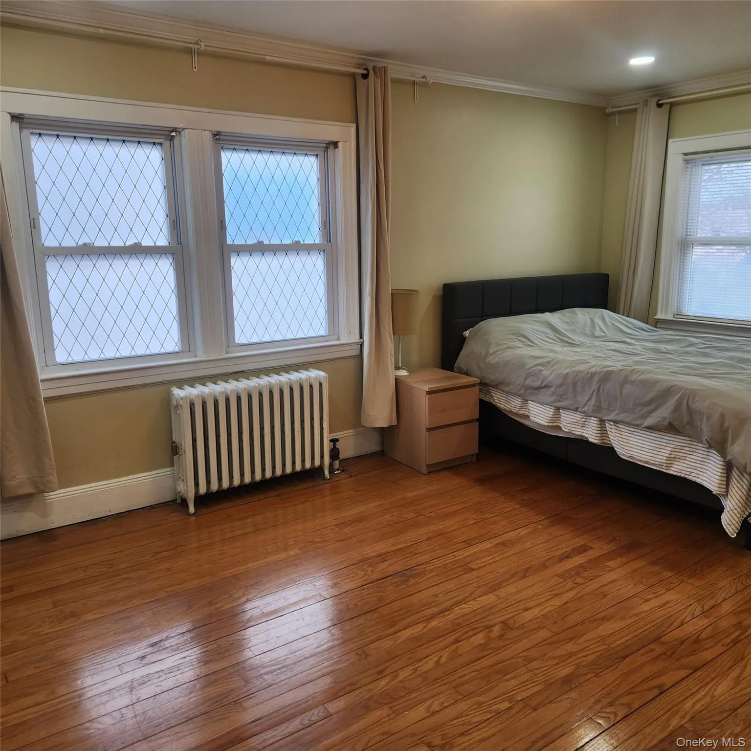 71 Davis Street, Hempstead, NY, 3 Bedrooms Bedrooms, 8 Rooms Rooms,1 BathroomBathrooms,Residential Lease,For Rent,Davis,0,976005 71 Davis Street, Hempstead, NY, 3 Bedrooms Bedrooms, 8 Rooms Rooms,1 BathroomBathrooms,Residential Lease,For Rent,Davis,0,976005