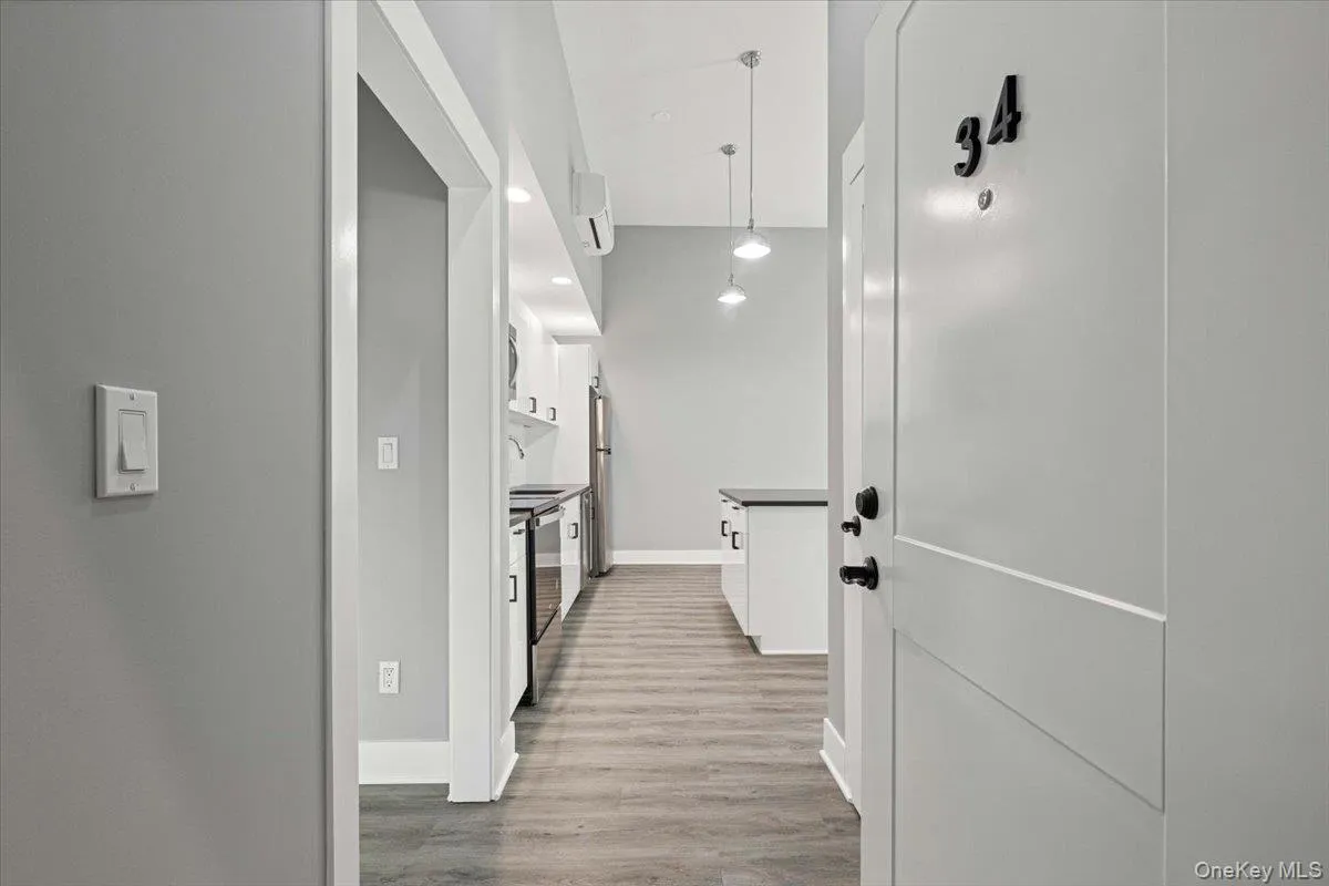 47 Beekman Avenue, Mount Pleasant, NY, 1 Bedroom Bedrooms, 3 Rooms Rooms,1 BathroomBathrooms,Residential Lease,For Rent,Beekman,0,976007 47 Beekman Avenue, Mount Pleasant, NY, 1 Bedroom Bedrooms, 3 Rooms Rooms,1 BathroomBathrooms,Residential Lease,For Rent,Beekman,0,976007