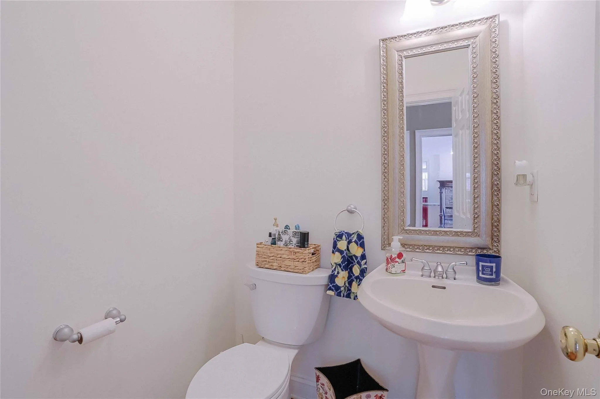 380 Southbury Road, Roxbury, CT, 4 Bedrooms Bedrooms, 10 Rooms Rooms,4 BathroomsBathrooms,Residential,For Rent,Southbury,0,976015 380 Southbury Road, Roxbury, CT, 4 Bedrooms Bedrooms, 10 Rooms Rooms,4 BathroomsBathrooms,Residential,For Rent,Southbury,0,976015