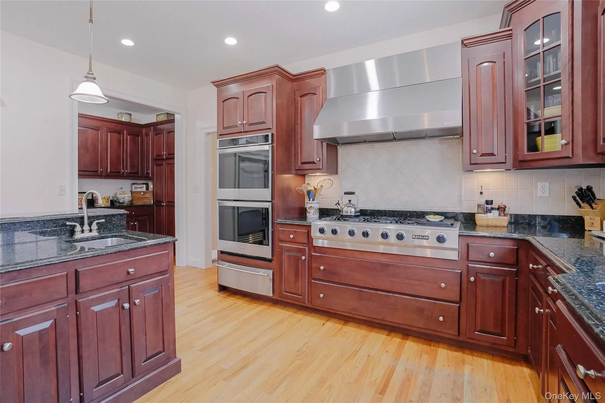 380 Southbury Road, Roxbury, CT, 4 Bedrooms Bedrooms, 10 Rooms Rooms,4 BathroomsBathrooms,Residential,For Rent,Southbury,0,976015 380 Southbury Road, Roxbury, CT, 4 Bedrooms Bedrooms, 10 Rooms Rooms,4 BathroomsBathrooms,Residential,For Rent,Southbury,0,976015