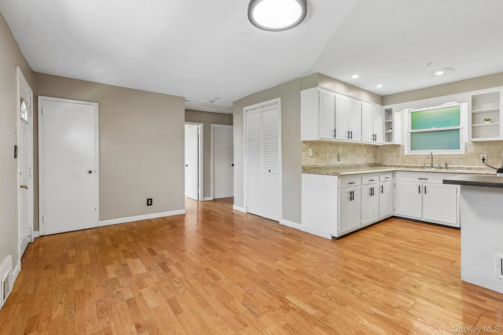 2 St Anthony Avenue, Clarkstown, NY, 2 Bedrooms Bedrooms, 6 Rooms Rooms,1 BathroomBathrooms,Residential,For Rent,St Anthony,0,976017 2 St Anthony Avenue, Clarkstown, NY, 2 Bedrooms Bedrooms, 6 Rooms Rooms,1 BathroomBathrooms,Residential,For Rent,St Anthony,0,976017
