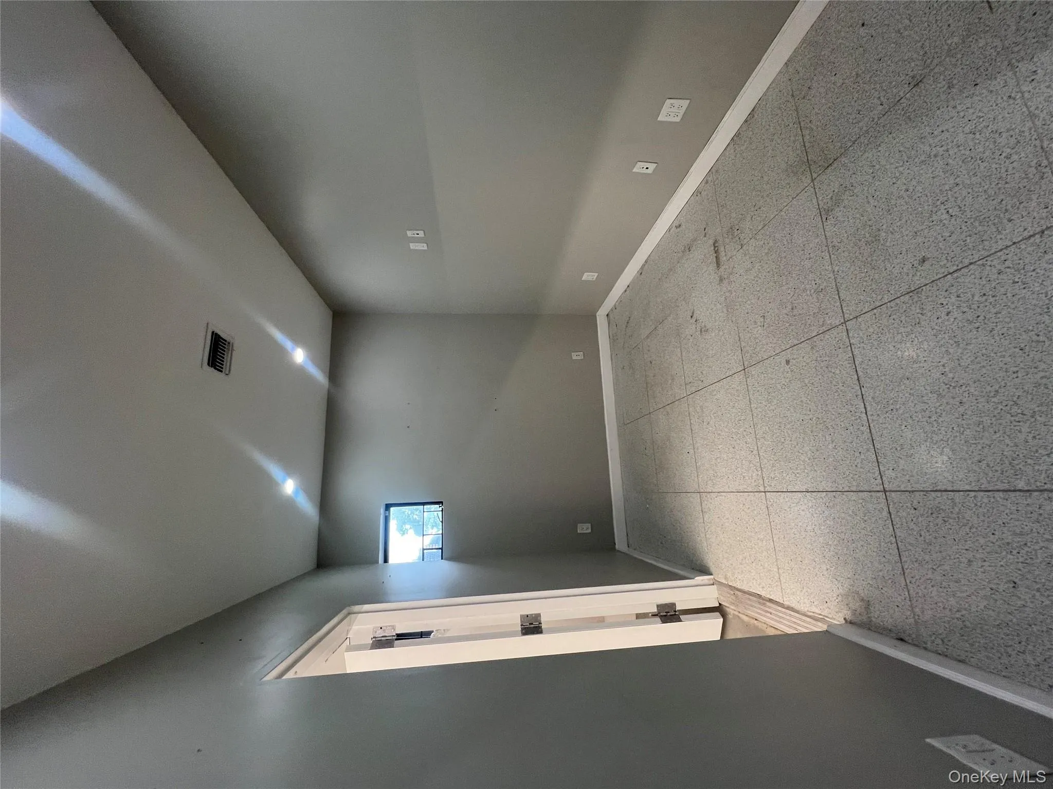 190 Margaretta Avenue, Oyster Bay, NY, ,Commercial Lease,For Rent,Margaretta,0,976049 190 Margaretta Avenue, Oyster Bay, NY, ,Commercial Lease,For Rent,Margaretta,0,976049