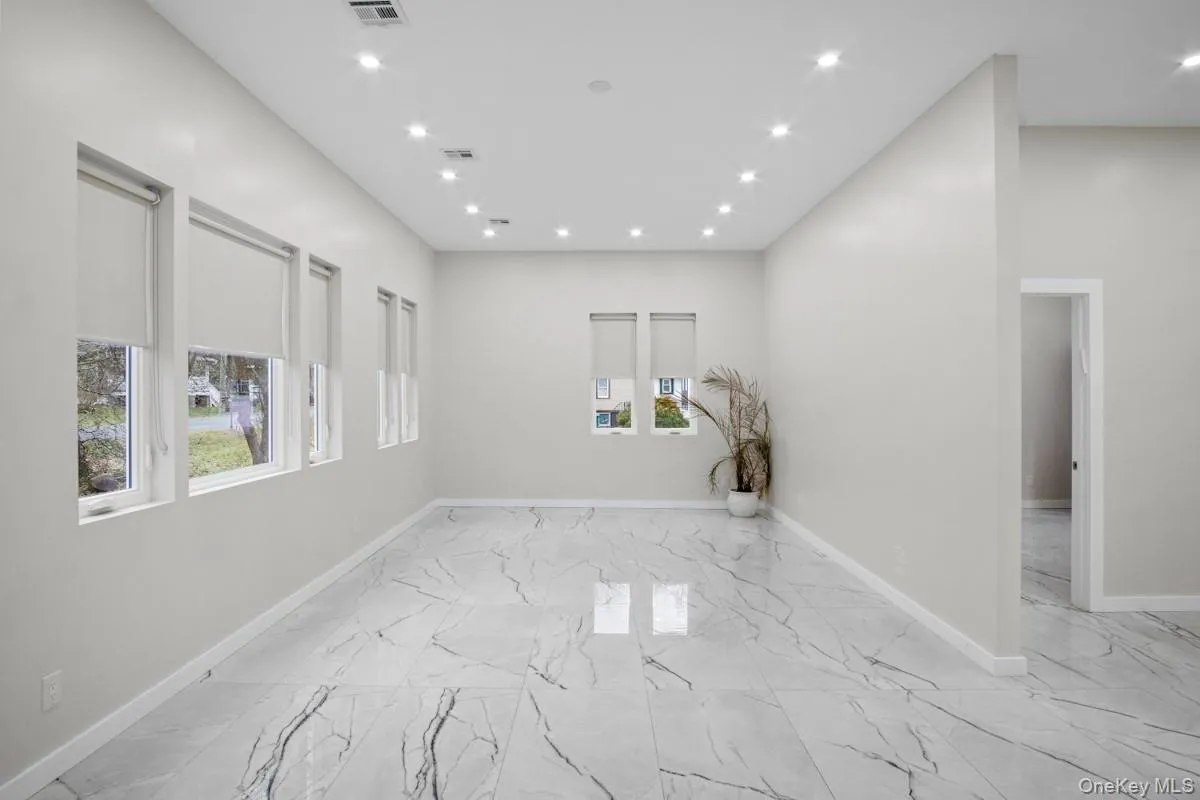 35 Woodcliff Avenue, Thompson, NY, 5 Bedrooms Bedrooms, 9 Rooms Rooms,2 BathroomsBathrooms,Residential,For Rent,Woodcliff,0,976063 35 Woodcliff Avenue, Thompson, NY, 5 Bedrooms Bedrooms, 9 Rooms Rooms,2 BathroomsBathrooms,Residential,For Rent,Woodcliff,0,976063