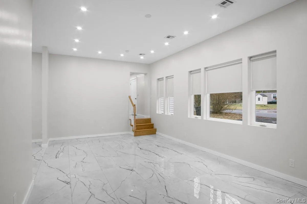 35 Woodcliff Avenue, Thompson, NY, 5 Bedrooms Bedrooms, 9 Rooms Rooms,2 BathroomsBathrooms,Residential,For Rent,Woodcliff,0,976063 35 Woodcliff Avenue, Thompson, NY, 5 Bedrooms Bedrooms, 9 Rooms Rooms,2 BathroomsBathrooms,Residential,For Rent,Woodcliff,0,976063