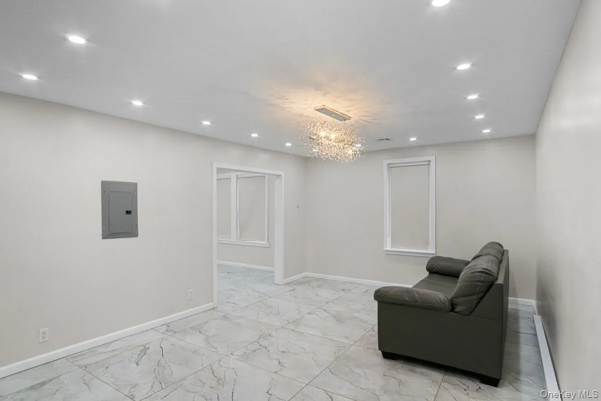 35 Woodcliff Avenue, Thompson, NY, 5 Bedrooms Bedrooms, 9 Rooms Rooms,2 BathroomsBathrooms,Residential,For Rent,Woodcliff,0,976063 35 Woodcliff Avenue, Thompson, NY, 5 Bedrooms Bedrooms, 9 Rooms Rooms,2 BathroomsBathrooms,Residential,For Rent,Woodcliff,0,976063