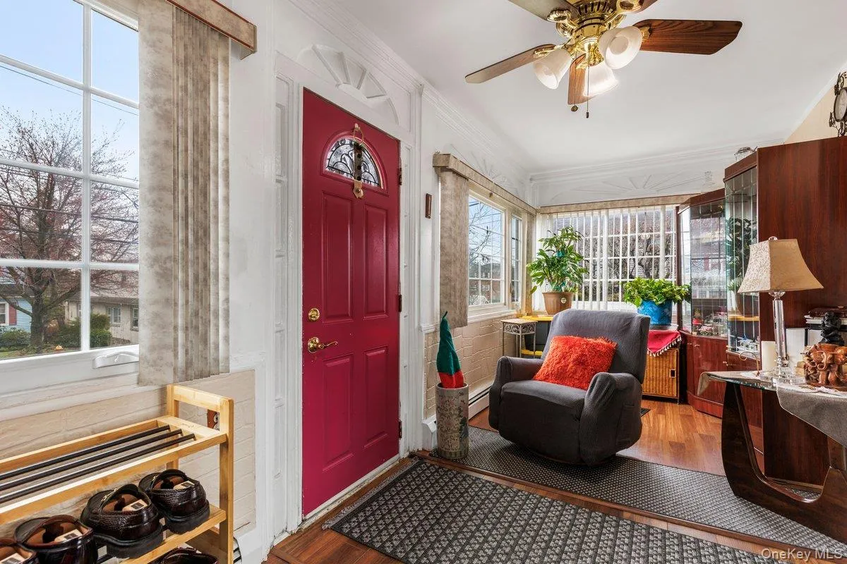285 First Street, Yonkers, NY, 2 Bedrooms Bedrooms, 8 Rooms Rooms,1 BathroomBathrooms,Residential Sale,For Rent,First,0,976078 285 First Street, Yonkers, NY, 2 Bedrooms Bedrooms, 8 Rooms Rooms,1 BathroomBathrooms,Residential Sale,For Rent,First,0,976078