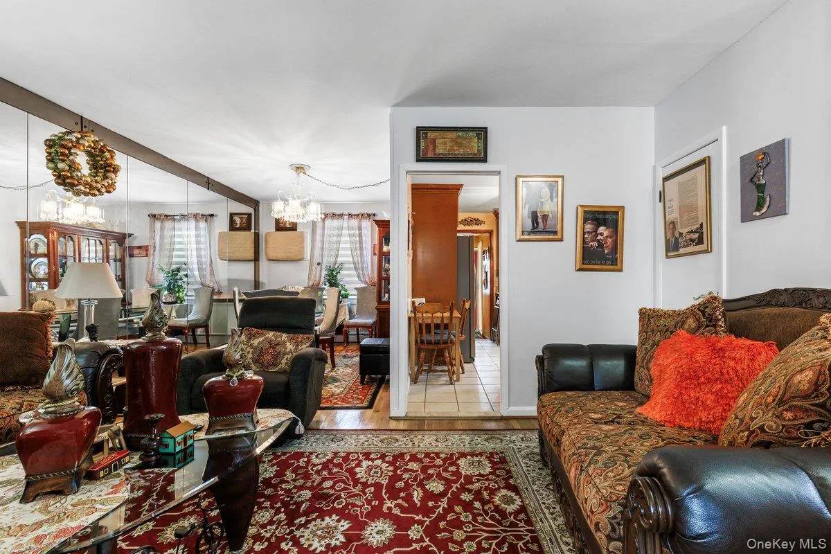 285 First Street, Yonkers, NY, 2 Bedrooms Bedrooms, 8 Rooms Rooms,1 BathroomBathrooms,Residential Sale,For Rent,First,0,976078 285 First Street, Yonkers, NY, 2 Bedrooms Bedrooms, 8 Rooms Rooms,1 BathroomBathrooms,Residential Sale,For Rent,First,0,976078