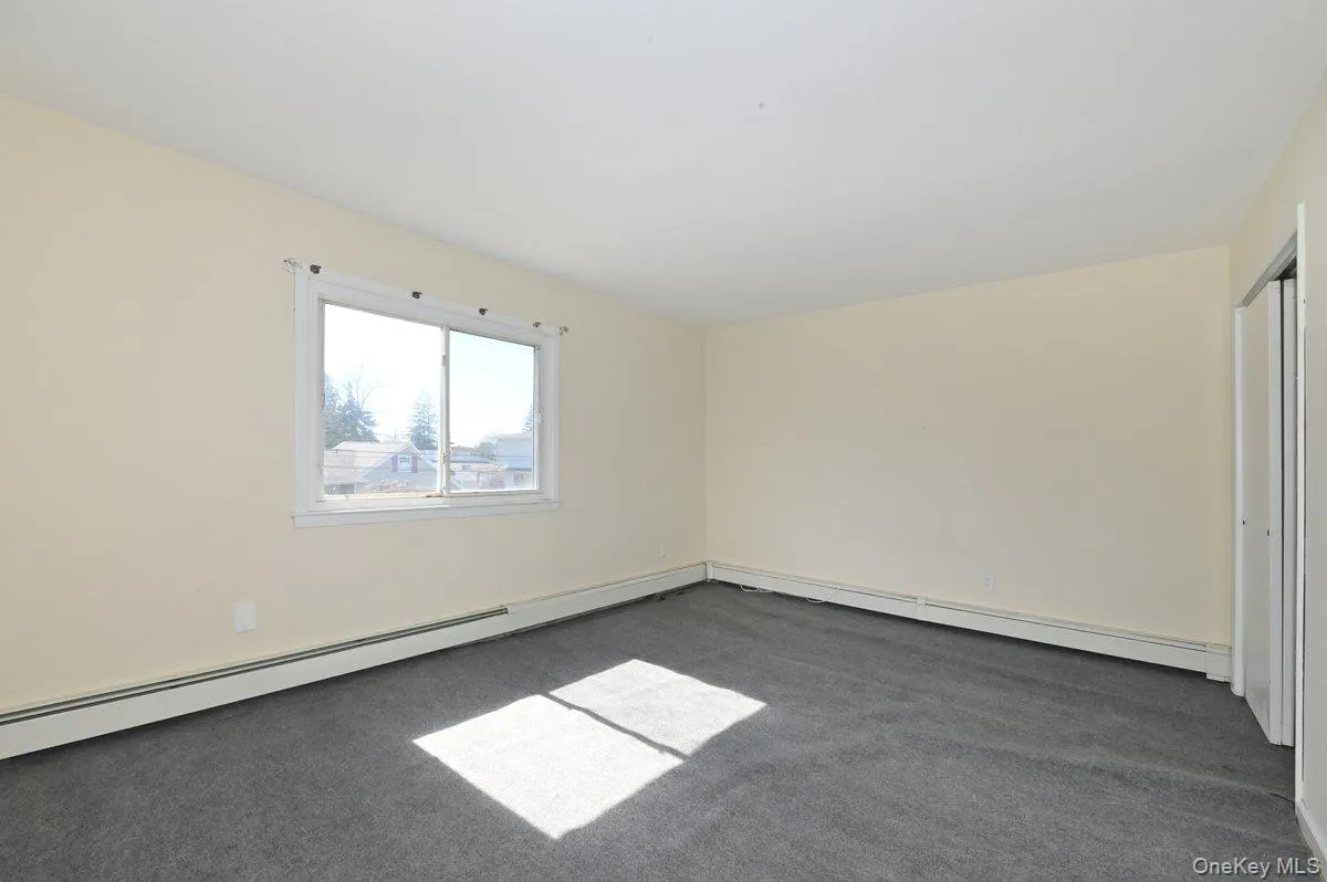 313 Warren Street, West Babylon, NY, 6 Bedrooms Bedrooms, 10 Rooms Rooms,2 BathroomsBathrooms,Residential,For Rent,Warren,0,976081 313 Warren Street, West Babylon, NY, 6 Bedrooms Bedrooms, 10 Rooms Rooms,2 BathroomsBathrooms,Residential,For Rent,Warren,0,976081