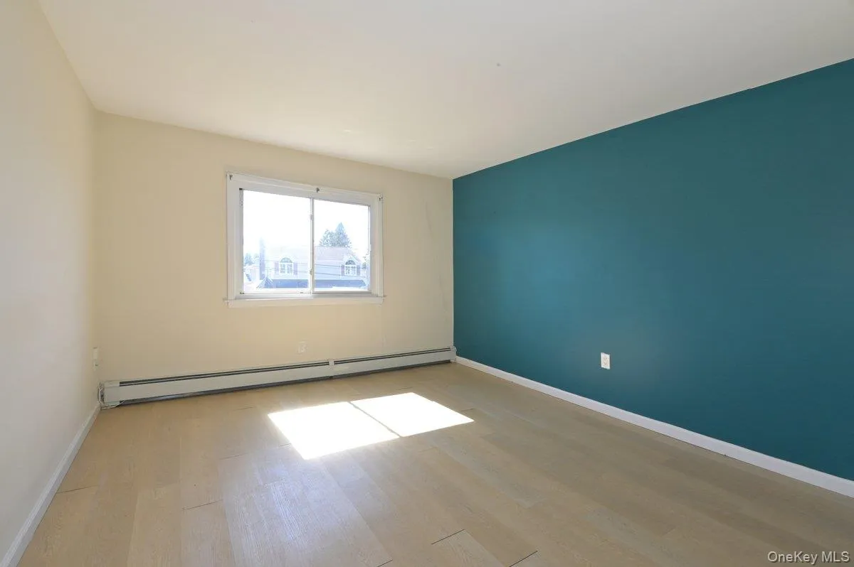 313 Warren Street, West Babylon, NY, 6 Bedrooms Bedrooms, 10 Rooms Rooms,2 BathroomsBathrooms,Residential,For Rent,Warren,0,976081 313 Warren Street, West Babylon, NY, 6 Bedrooms Bedrooms, 10 Rooms Rooms,2 BathroomsBathrooms,Residential,For Rent,Warren,0,976081