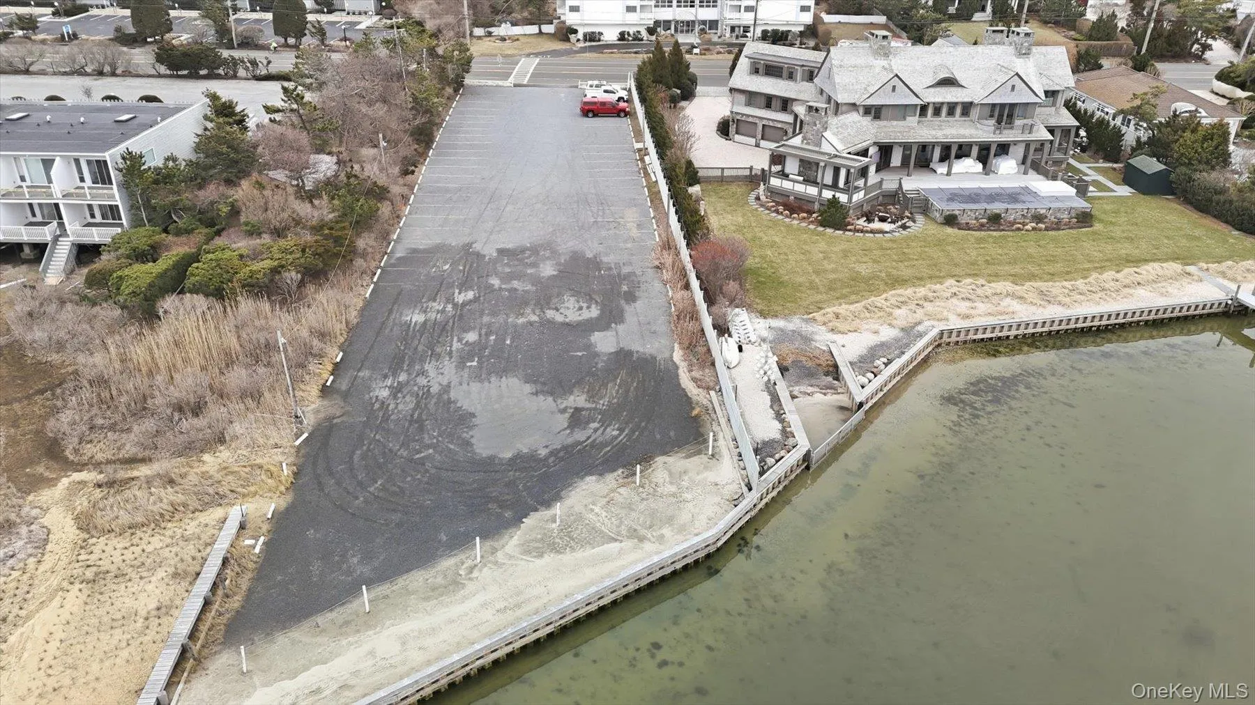 281 Dune Road Unit 16b, Southampton, New York 11978