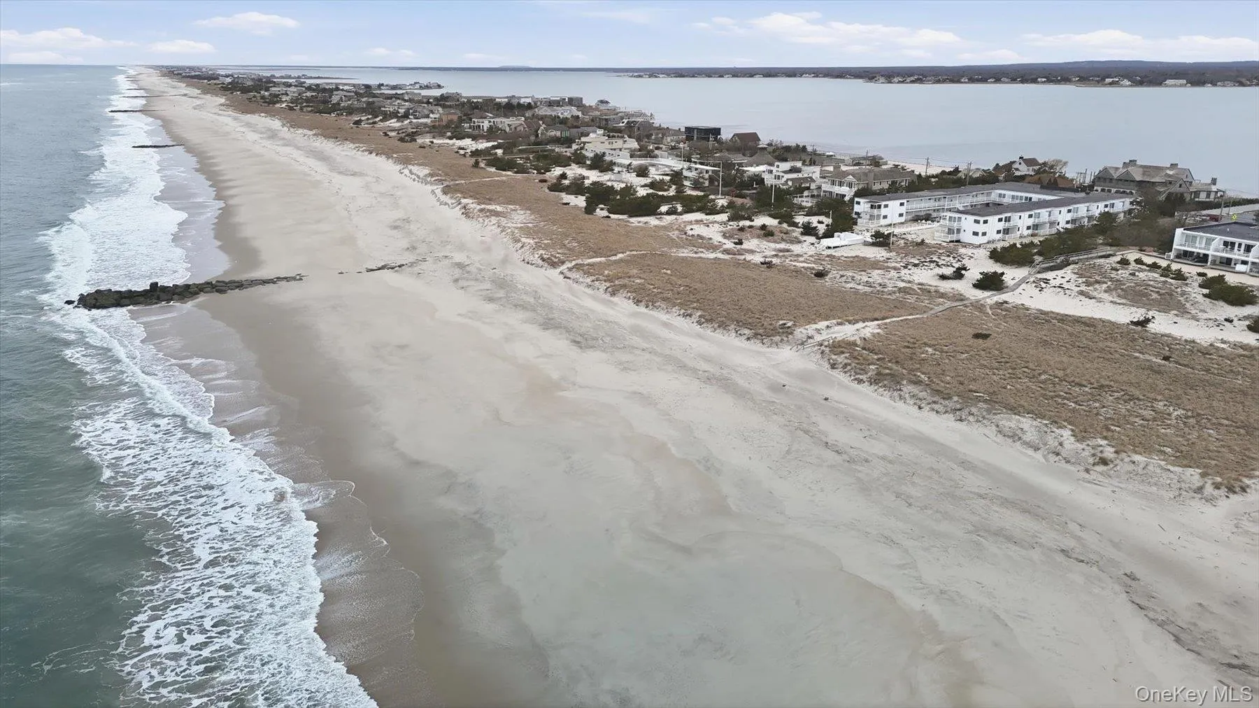 281 Dune Road Unit 16b, Southampton, New York 11978