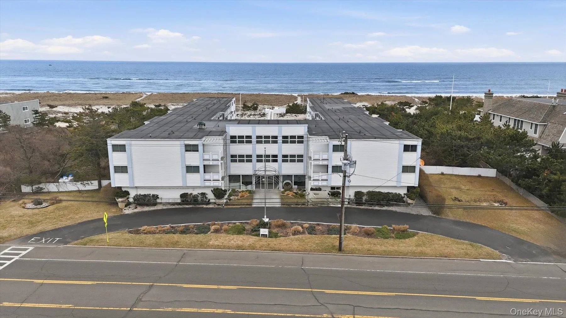 281 Dune Road Unit 16b, Southampton, New York 11978