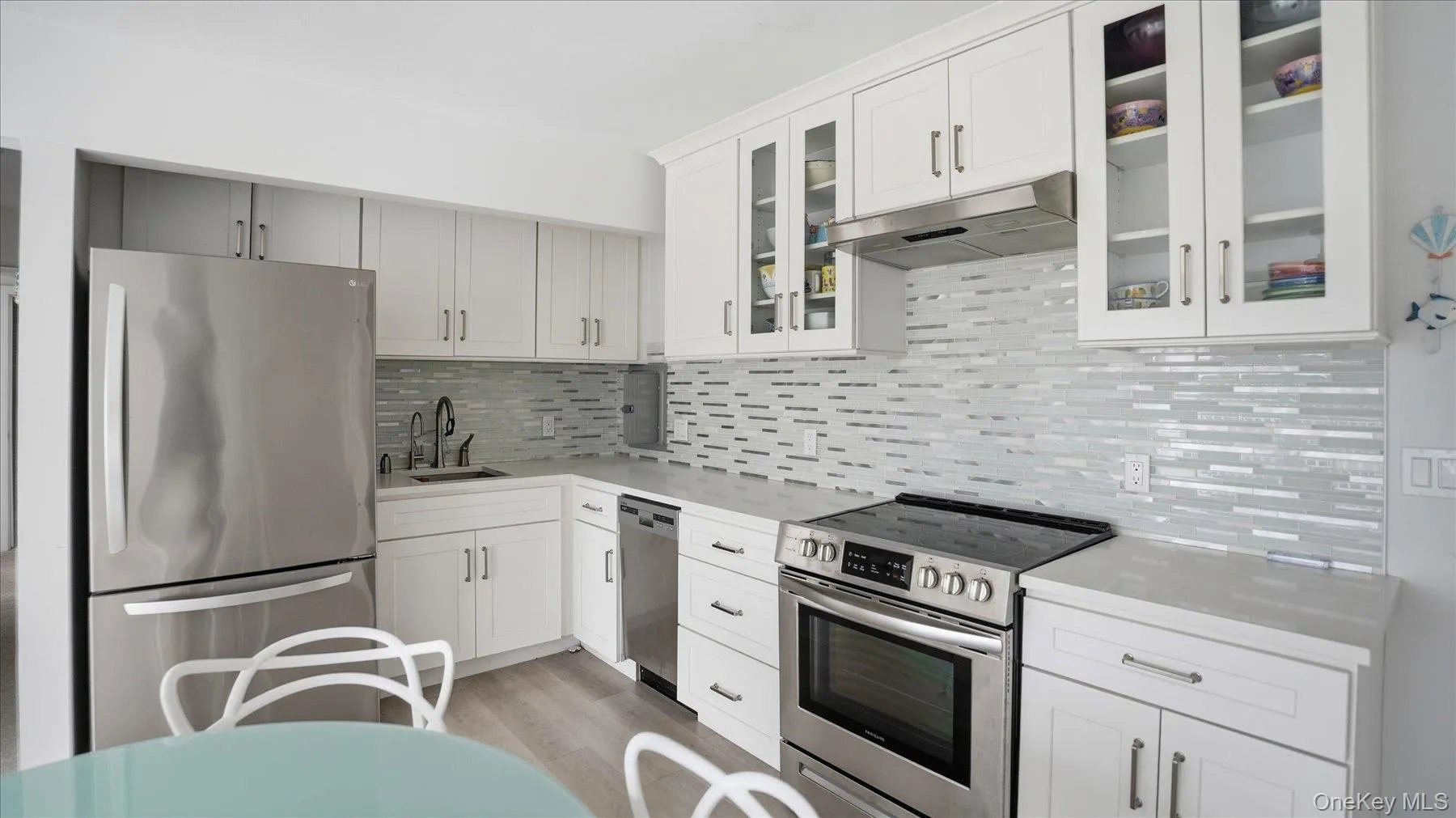 281 Dune Road Unit 16b, Southampton, New York 11978