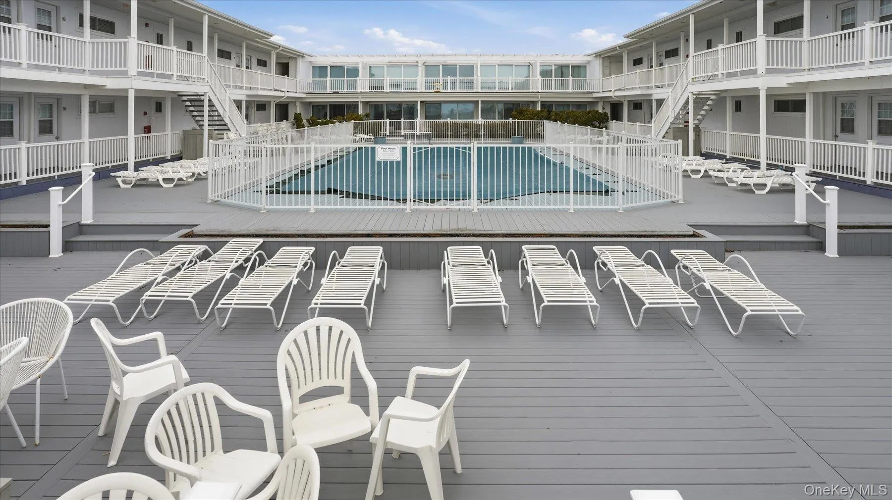 281 Dune Road Unit 16b, Southampton, New York 11978