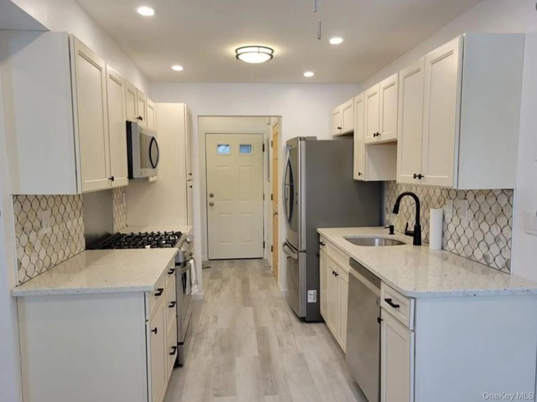 100 Hillside Drive, Middletown, NY, 2 Bedrooms Bedrooms, 6 Rooms Rooms,2 BathroomsBathrooms,Residential Lease,For Rent,Hillside,0,976110 100 Hillside Drive, Middletown, NY, 2 Bedrooms Bedrooms, 6 Rooms Rooms,2 BathroomsBathrooms,Residential Lease,For Rent,Hillside,0,976110