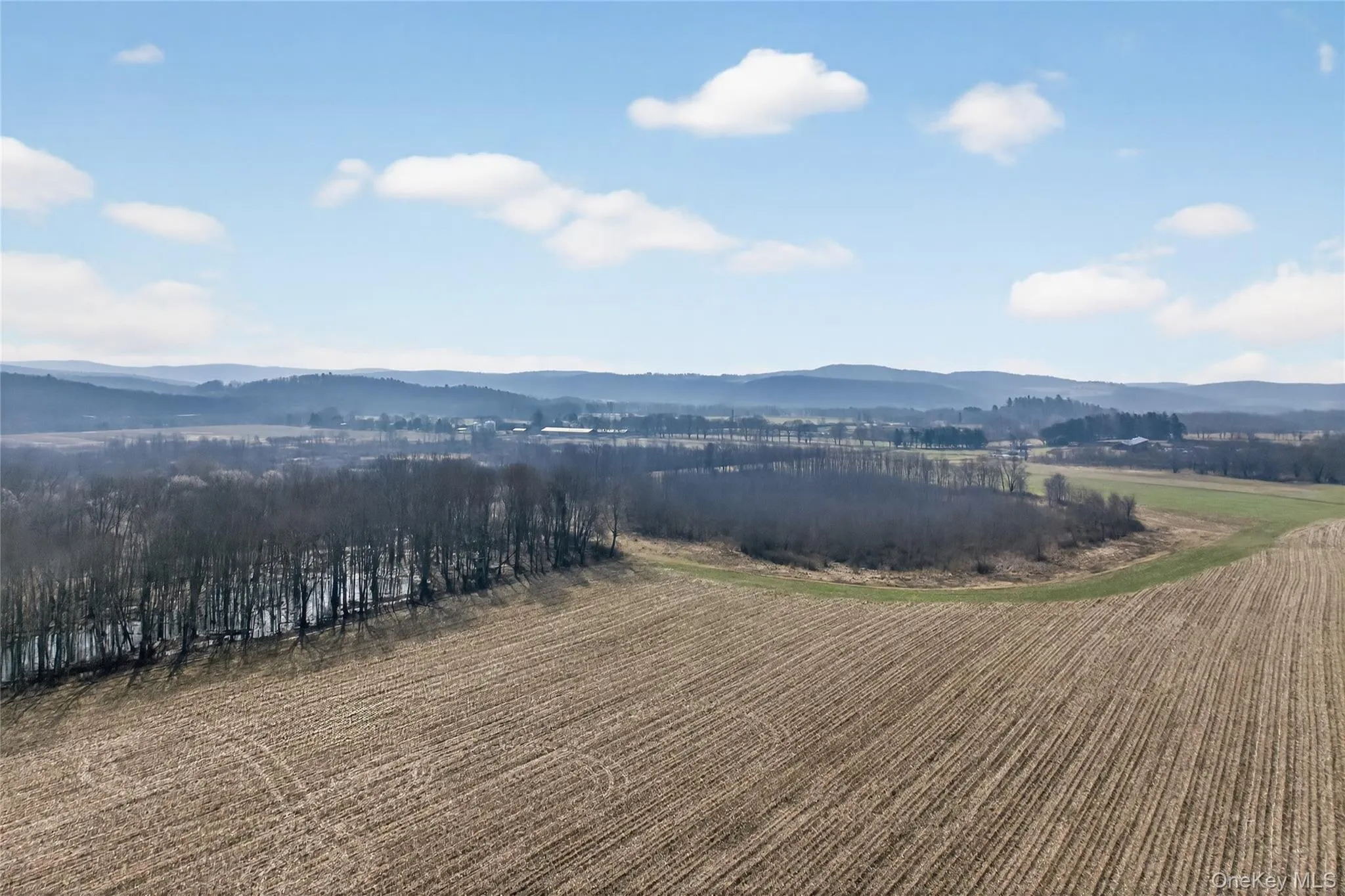 231 Lake Road, Pine Plains, NY, 4 Bedrooms Bedrooms, 9 Rooms Rooms,4 BathroomsBathrooms,Residential Lease,For Rent,Lake,0,976124 231 Lake Road, Pine Plains, NY, 4 Bedrooms Bedrooms, 9 Rooms Rooms,4 BathroomsBathrooms,Residential Lease,For Rent,Lake,0,976124