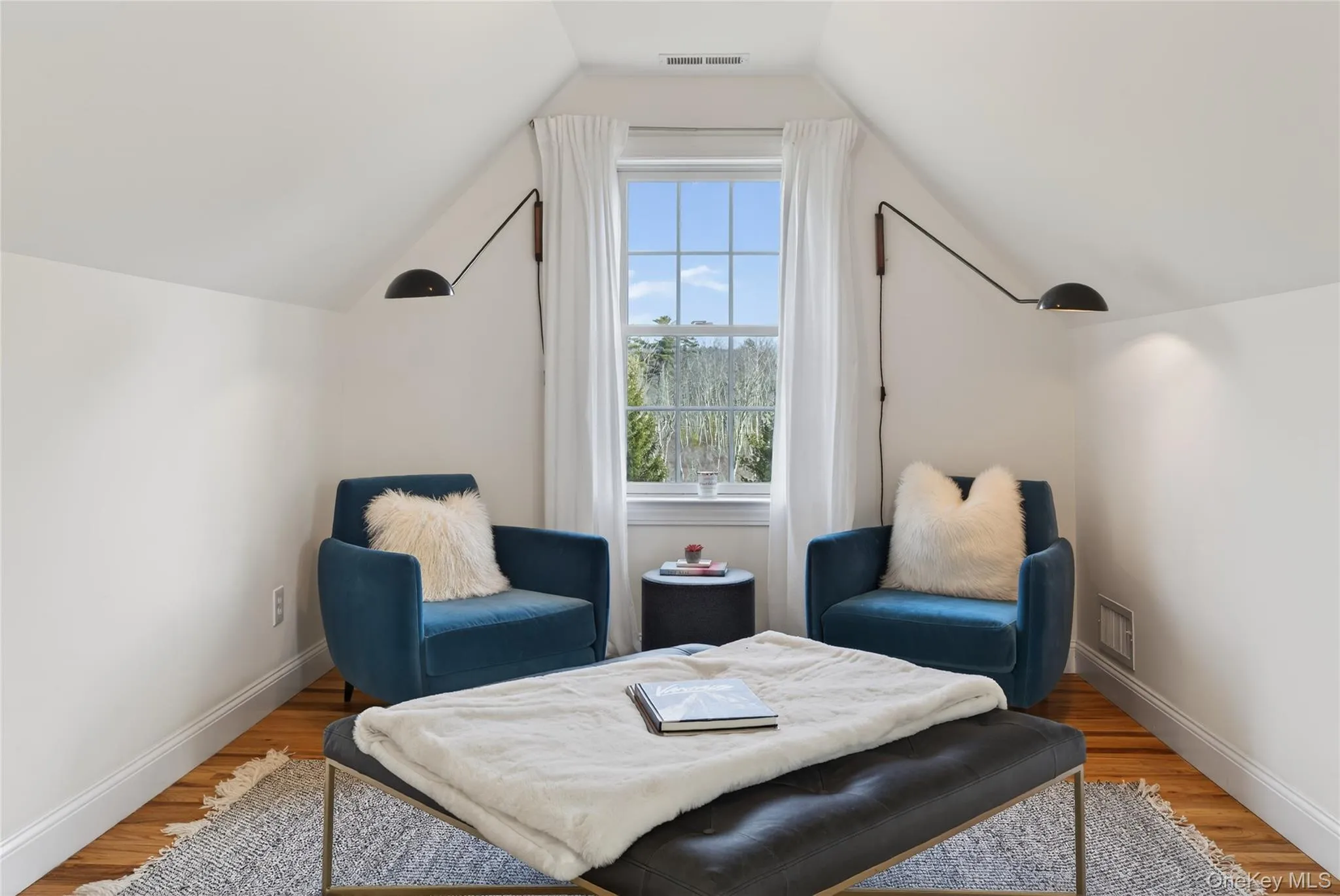 Sitting Area Sitting Area