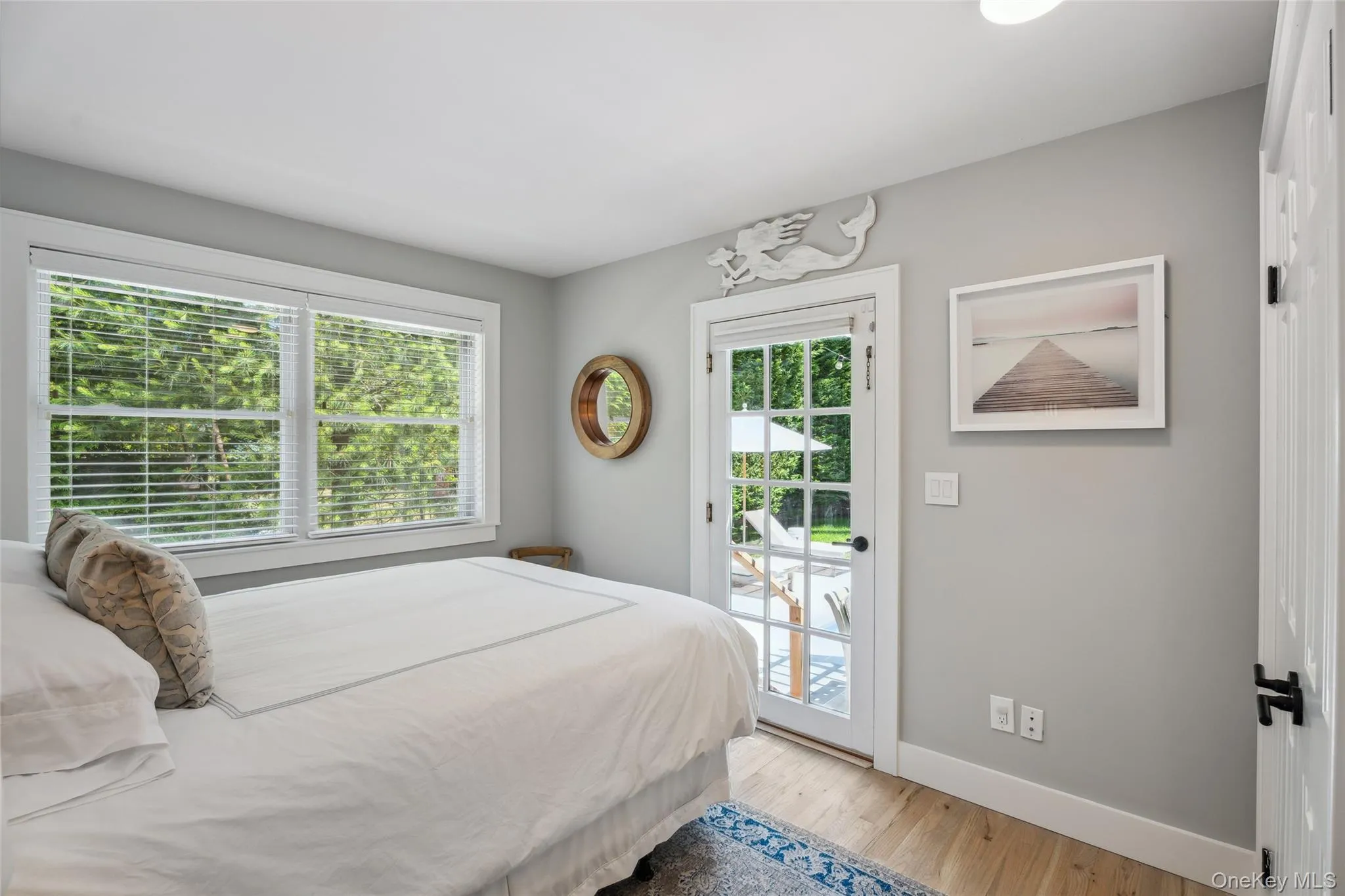 42 Oak Street, Southampton, NY, 3 Bedrooms Bedrooms, 7 Rooms Rooms,2 BathroomsBathrooms,Residential Lease,For Rent,Oak,0,976135 42 Oak Street, Southampton, NY, 3 Bedrooms Bedrooms, 7 Rooms Rooms,2 BathroomsBathrooms,Residential Lease,For Rent,Oak,0,976135
