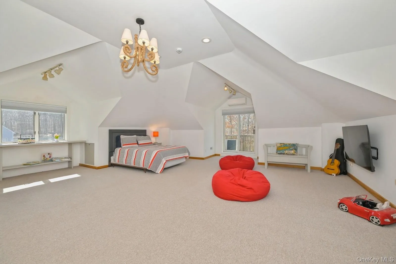 16 Hildreth Road, Southampton, NY, 3 Bedrooms Bedrooms, 7 Rooms Rooms,2 BathroomsBathrooms,Residential Lease,For Rent,Hildreth,0,976145 16 Hildreth Road, Southampton, NY, 3 Bedrooms Bedrooms, 7 Rooms Rooms,2 BathroomsBathrooms,Residential Lease,For Rent,Hildreth,0,976145