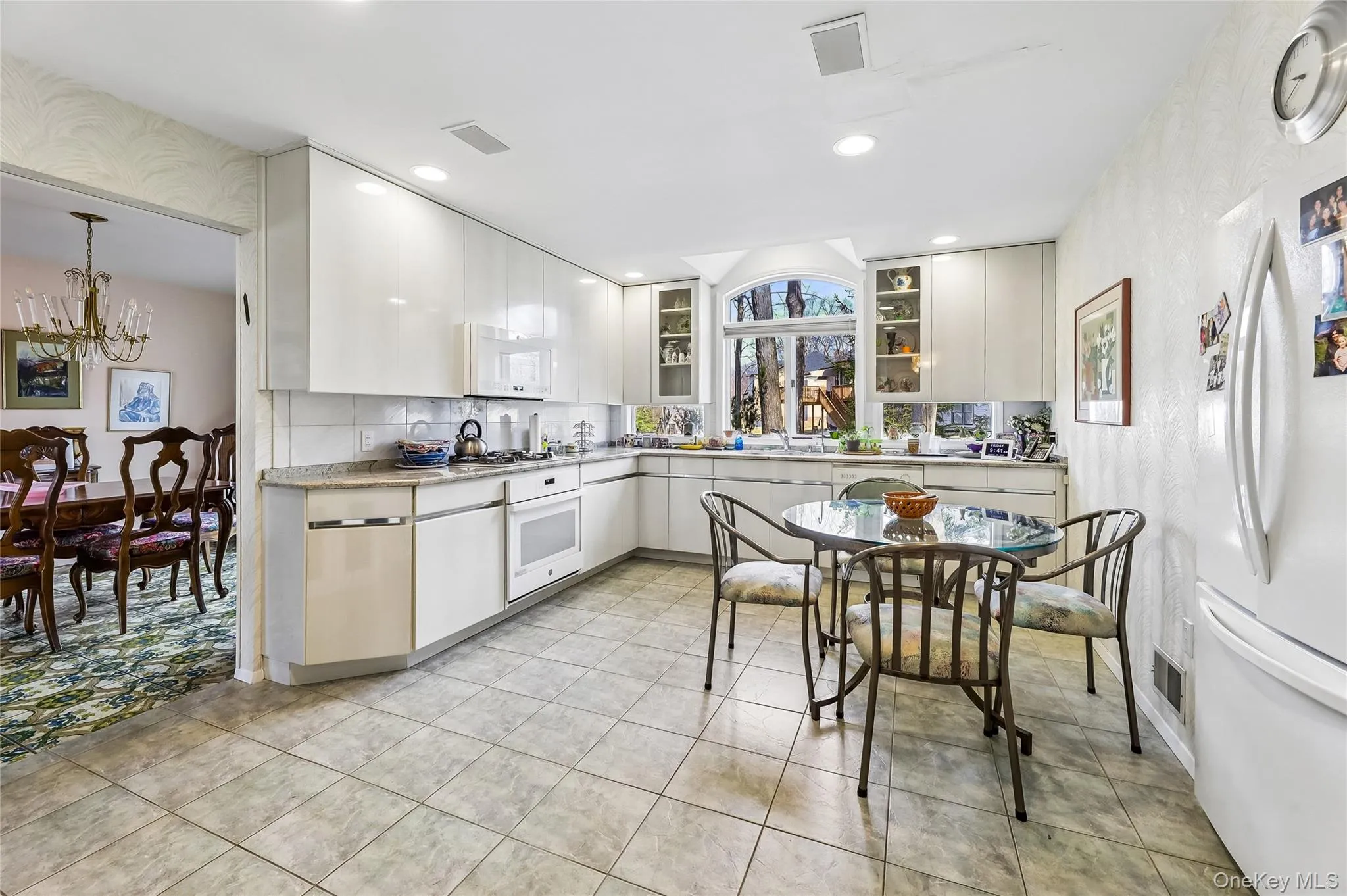 2 Barbara Lane, Ramapo, NY, 5 Bedrooms Bedrooms, 11 Rooms Rooms,2 BathroomsBathrooms,Residential,For Rent,Barbara,0,976152 2 Barbara Lane, Ramapo, NY, 5 Bedrooms Bedrooms, 11 Rooms Rooms,2 BathroomsBathrooms,Residential,For Rent,Barbara,0,976152