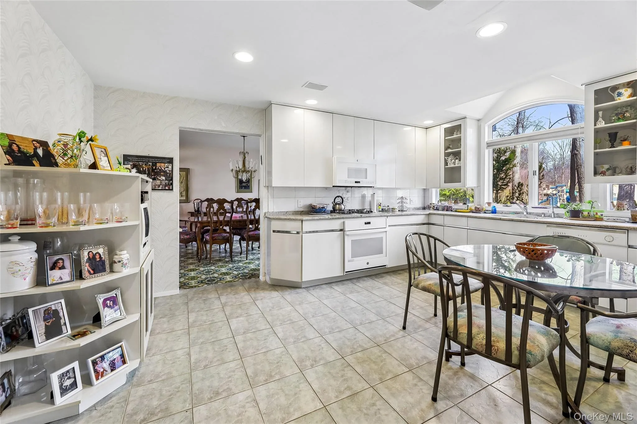 2 Barbara Lane, Ramapo, NY, 5 Bedrooms Bedrooms, 11 Rooms Rooms,2 BathroomsBathrooms,Residential,For Rent,Barbara,0,976152 2 Barbara Lane, Ramapo, NY, 5 Bedrooms Bedrooms, 11 Rooms Rooms,2 BathroomsBathrooms,Residential,For Rent,Barbara,0,976152