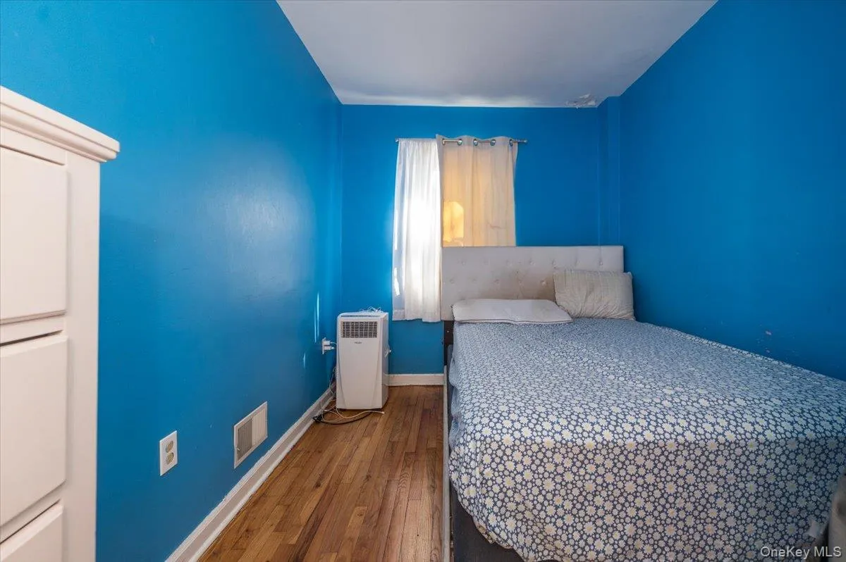 2515 Eastchester Road, New York, NY, 4 Bedrooms Bedrooms, 6 Rooms Rooms,2 BathroomsBathrooms,Residential,For Rent,Eastchester,0,976172 2515 Eastchester Road, New York, NY, 4 Bedrooms Bedrooms, 6 Rooms Rooms,2 BathroomsBathrooms,Residential,For Rent,Eastchester,0,976172