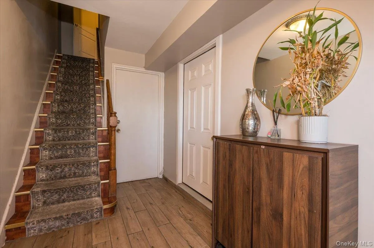 2515 Eastchester Road, New York, NY, 4 Bedrooms Bedrooms, 6 Rooms Rooms,2 BathroomsBathrooms,Residential,For Rent,Eastchester,0,976172 2515 Eastchester Road, New York, NY, 4 Bedrooms Bedrooms, 6 Rooms Rooms,2 BathroomsBathrooms,Residential,For Rent,Eastchester,0,976172
