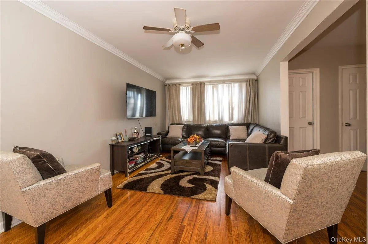 2515 Eastchester Road, New York, NY, 4 Bedrooms Bedrooms, 6 Rooms Rooms,2 BathroomsBathrooms,Residential,For Rent,Eastchester,0,976172 2515 Eastchester Road, New York, NY, 4 Bedrooms Bedrooms, 6 Rooms Rooms,2 BathroomsBathrooms,Residential,For Rent,Eastchester,0,976172