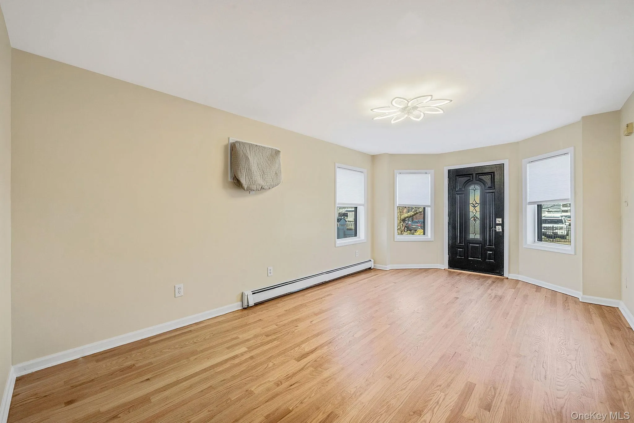 272 Harrison Street, Long Beach, NY, 2 Bedrooms Bedrooms, 5 Rooms Rooms,1 BathroomBathrooms,Residential Lease,For Rent,Harrison,0,976174 272 Harrison Street, Long Beach, NY, 2 Bedrooms Bedrooms, 5 Rooms Rooms,1 BathroomBathrooms,Residential Lease,For Rent,Harrison,0,976174