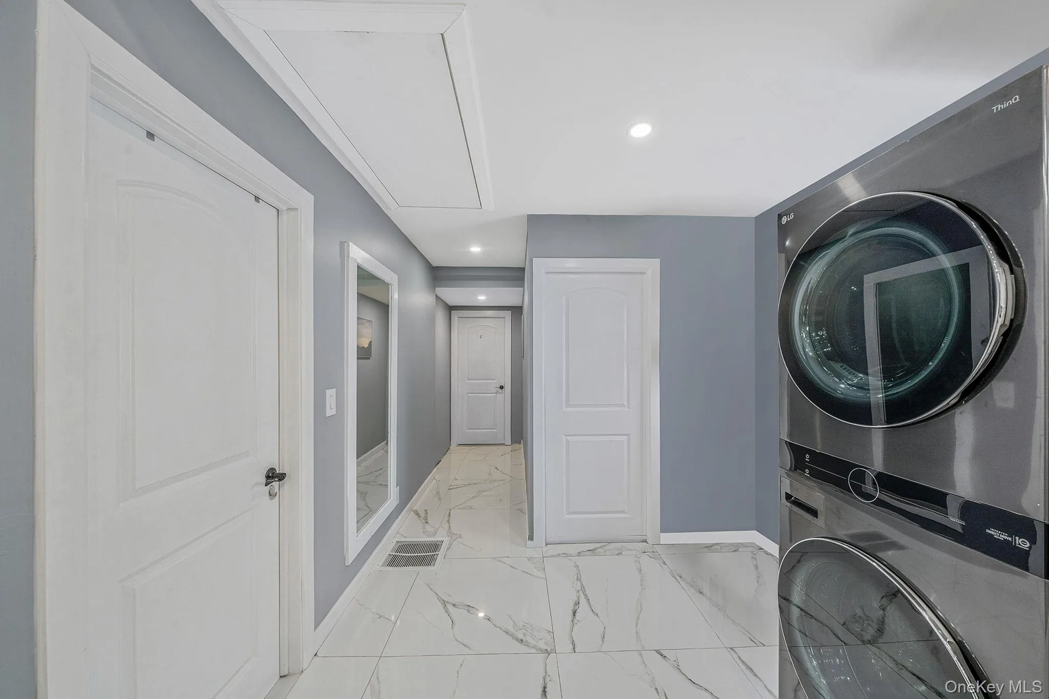 158 Mohawk Street, Islip, NY, 2 Bedrooms Bedrooms, 5 Rooms Rooms,1 BathroomBathrooms,Residential Lease,For Rent,Mohawk,0,976189 158 Mohawk Street, Islip, NY, 2 Bedrooms Bedrooms, 5 Rooms Rooms,1 BathroomBathrooms,Residential Lease,For Rent,Mohawk,0,976189