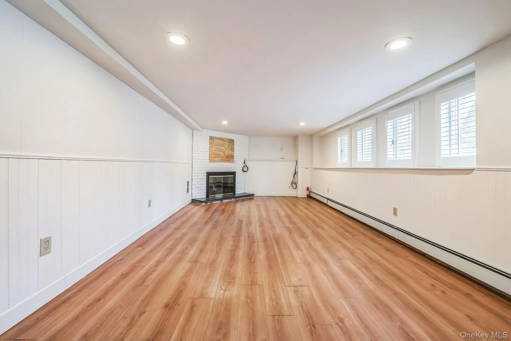 3 Glen Way, Huntington, NY, 4 Bedrooms Bedrooms, 8 Rooms Rooms,2 BathroomsBathrooms,Residential,For Rent,Glen,0,976192 3 Glen Way, Huntington, NY, 4 Bedrooms Bedrooms, 8 Rooms Rooms,2 BathroomsBathrooms,Residential,For Rent,Glen,0,976192