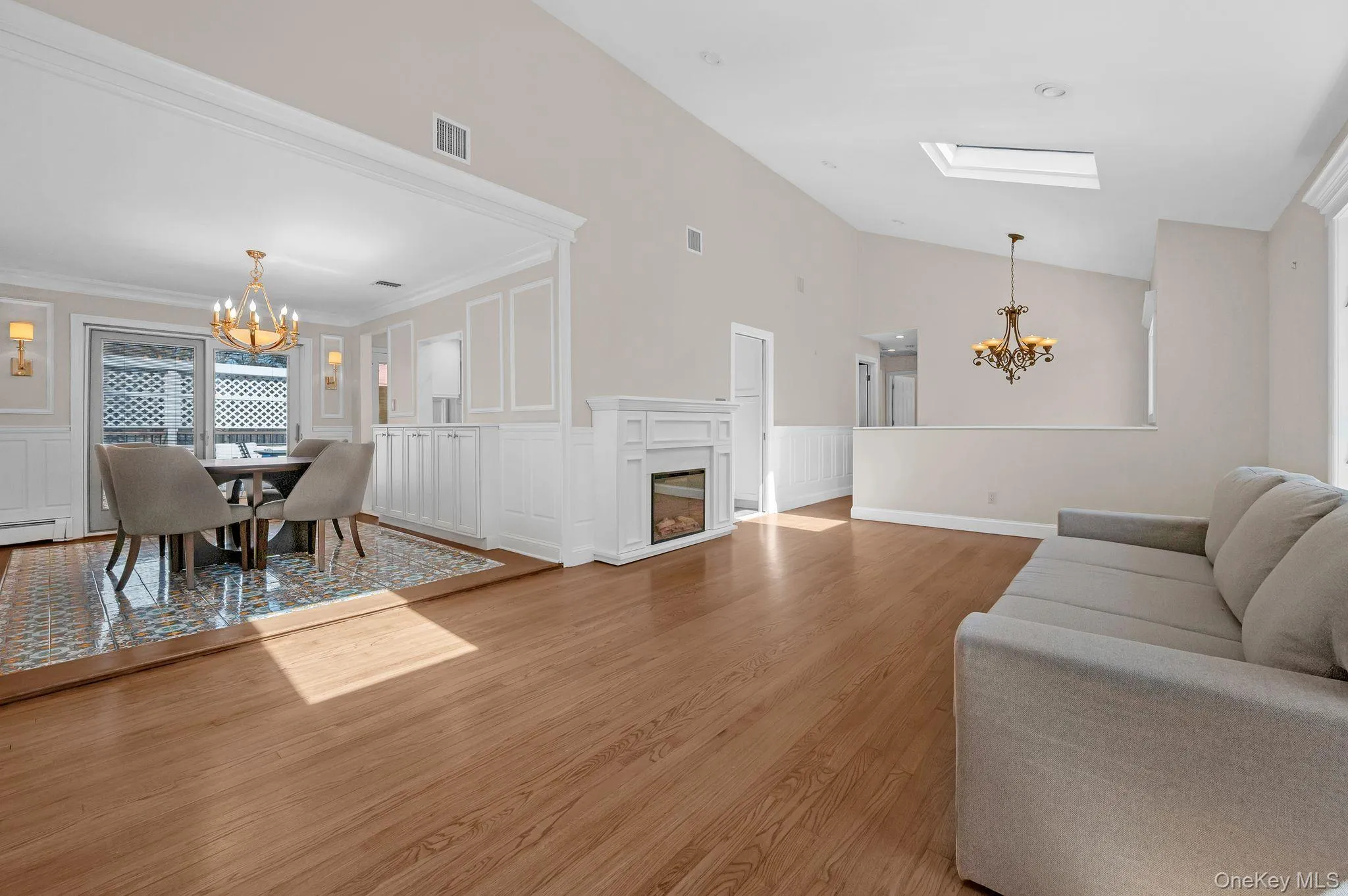 3 Glen Way, Huntington, NY, 4 Bedrooms Bedrooms, 8 Rooms Rooms,2 BathroomsBathrooms,Residential,For Rent,Glen,0,976192 3 Glen Way, Huntington, NY, 4 Bedrooms Bedrooms, 8 Rooms Rooms,2 BathroomsBathrooms,Residential,For Rent,Glen,0,976192