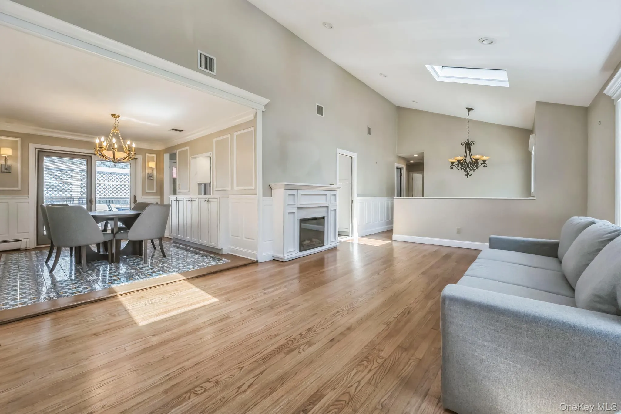 3 Glen Way, Huntington, NY, 4 Bedrooms Bedrooms, 8 Rooms Rooms,2 BathroomsBathrooms,Residential,For Rent,Glen,0,976192 3 Glen Way, Huntington, NY, 4 Bedrooms Bedrooms, 8 Rooms Rooms,2 BathroomsBathrooms,Residential,For Rent,Glen,0,976192
